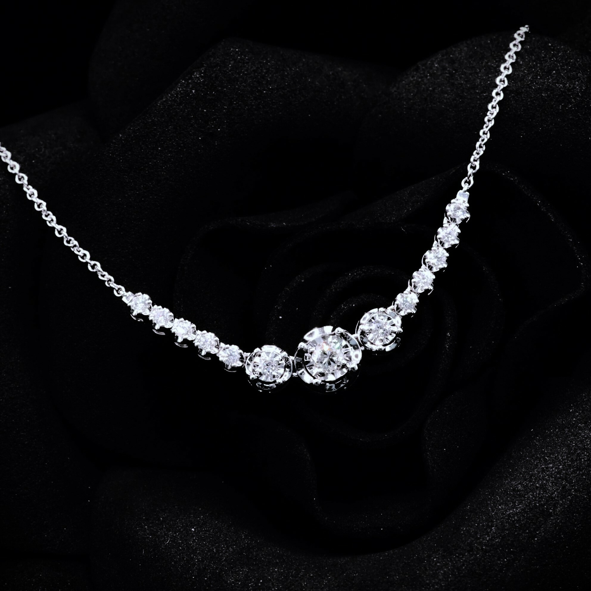18K White Gold 0.38ct Diamond Necklace