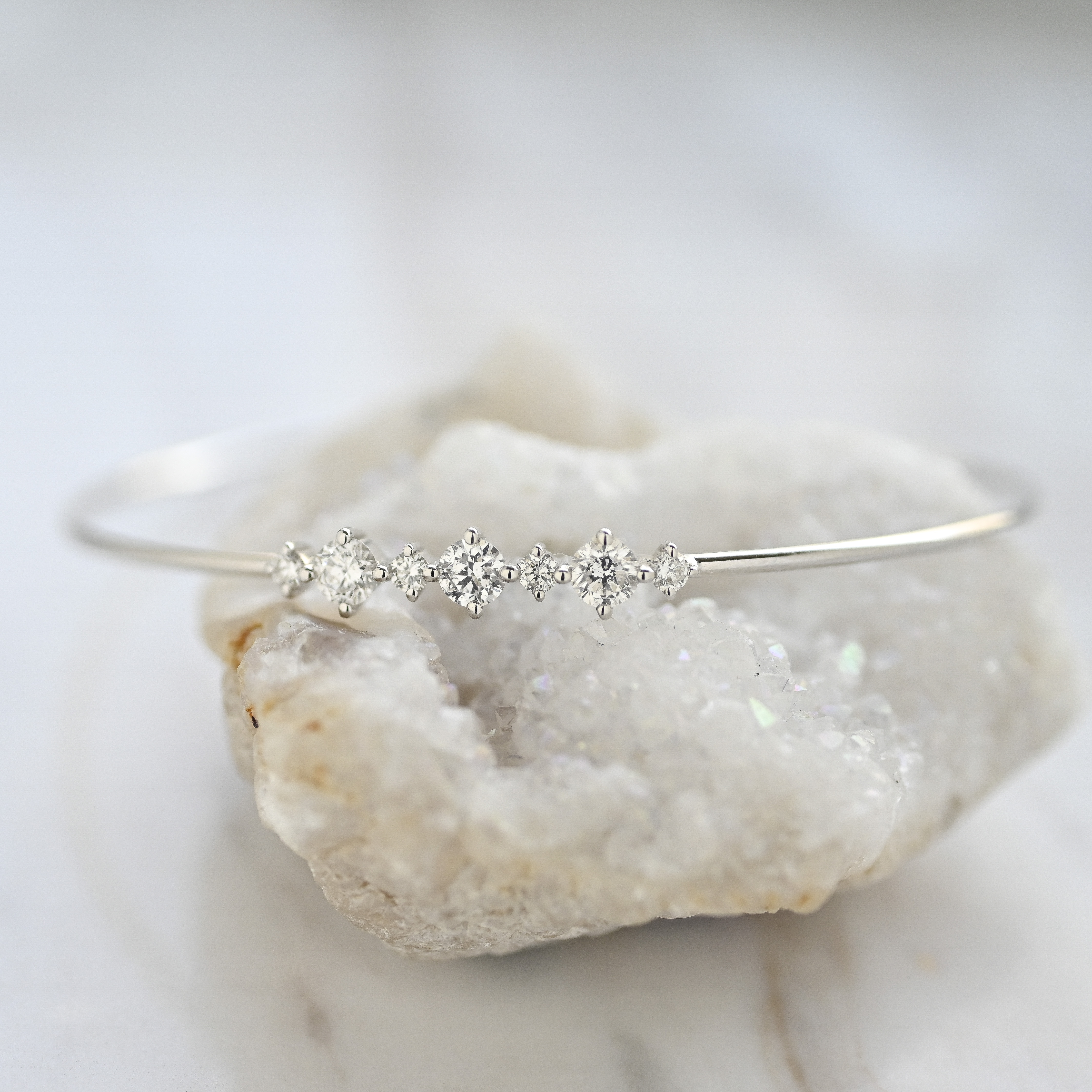 18K Diamond Elastic Bangle