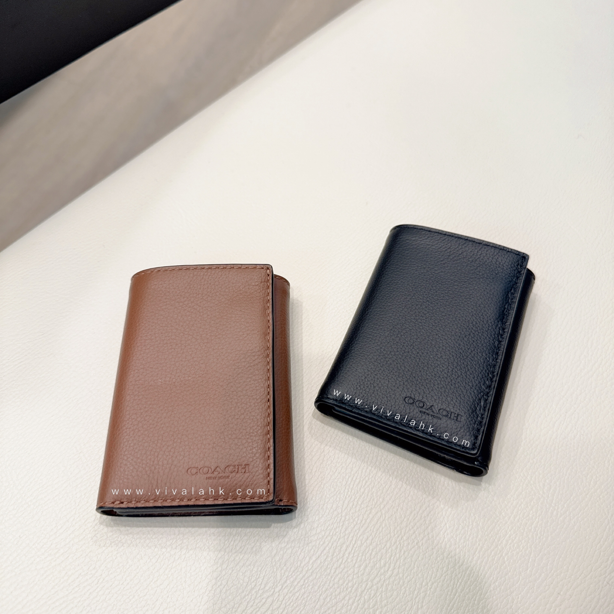 Coach - 男裝3摺銀包 (荔枝皮) (F23845)