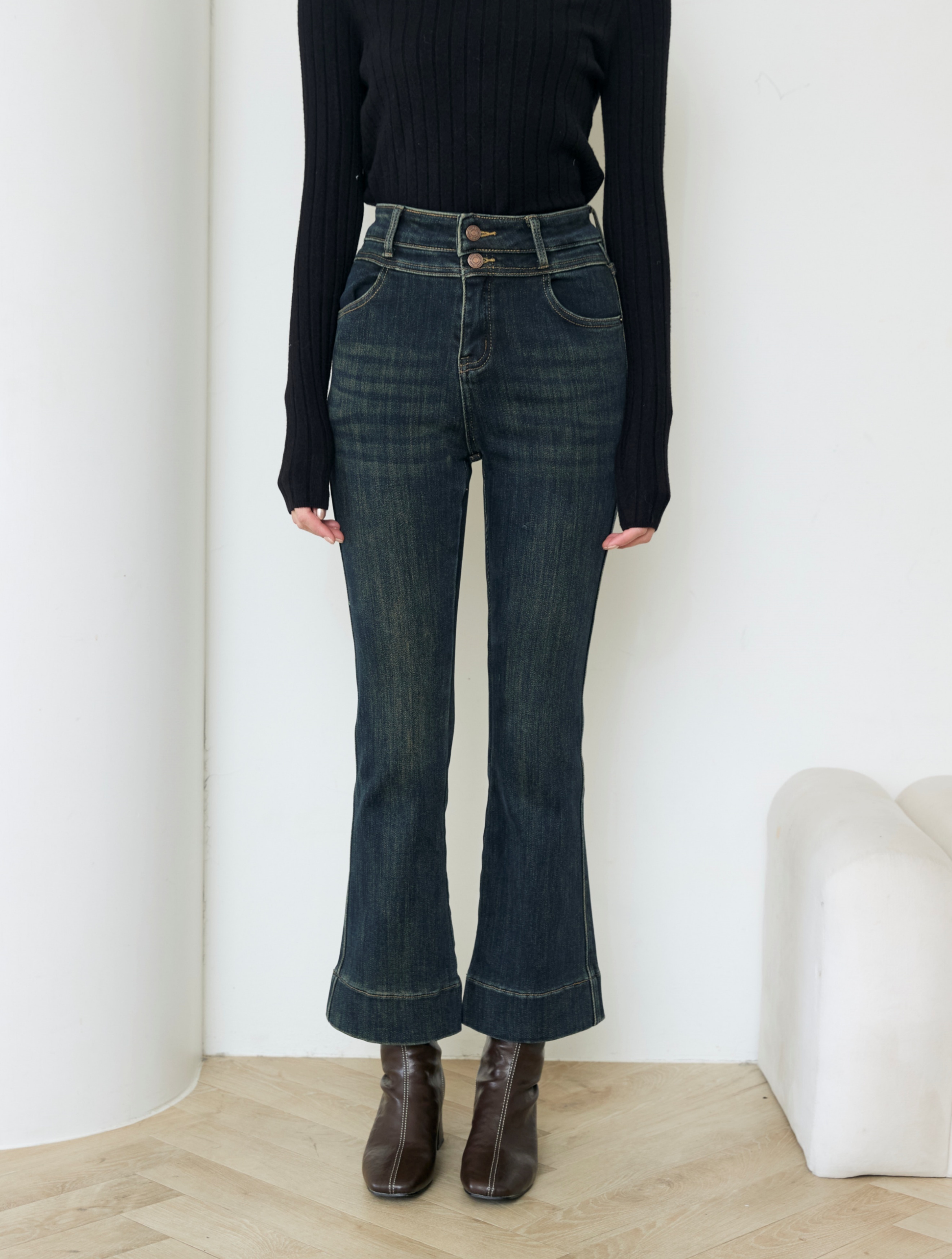 彈力刷絨微喇牛仔褲