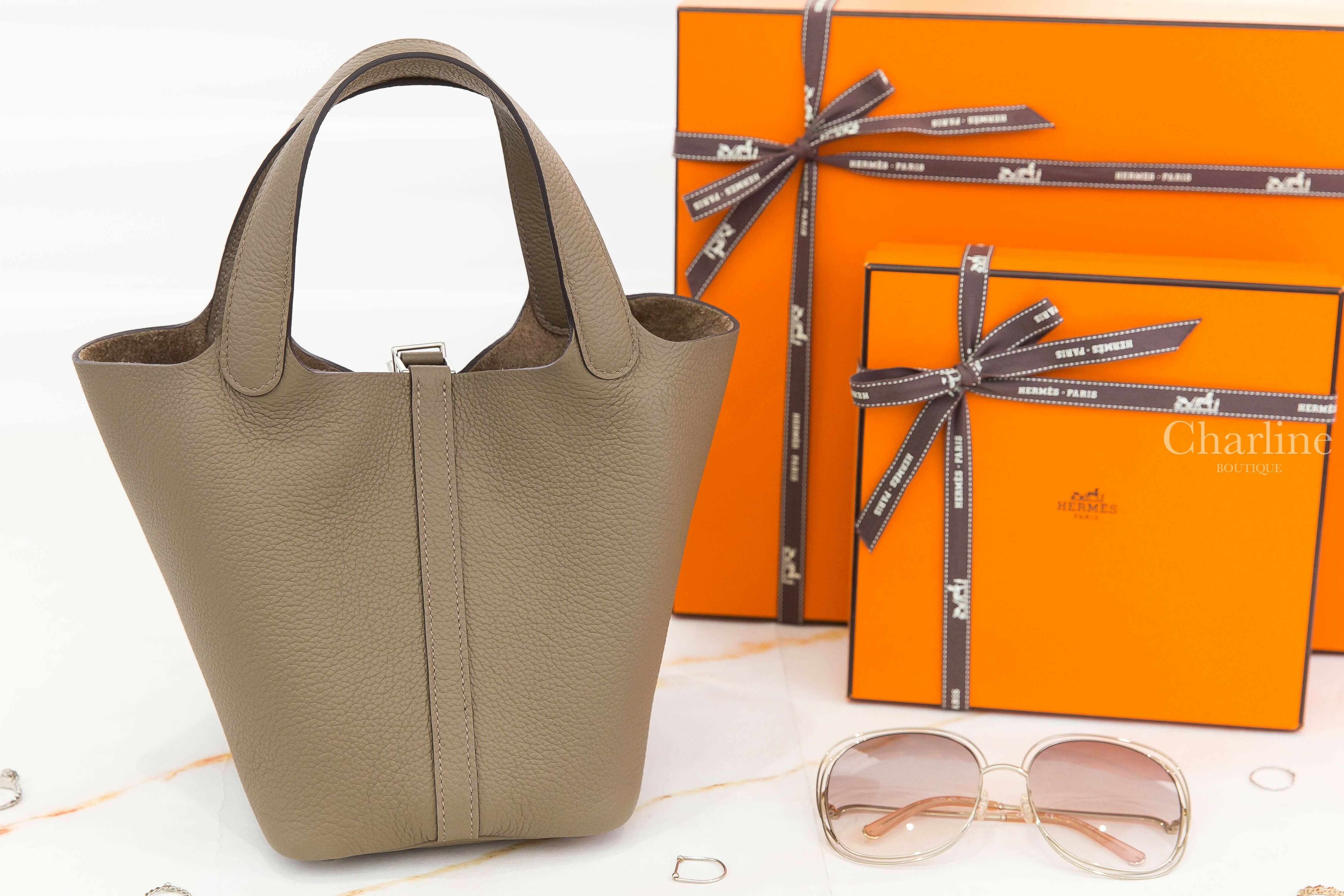 Hermès Picotin Lock 18cm M1 Origan Taurillon Maurice 牛至色銀釦小型提把水桶包-Charline Boutique 精品代購
