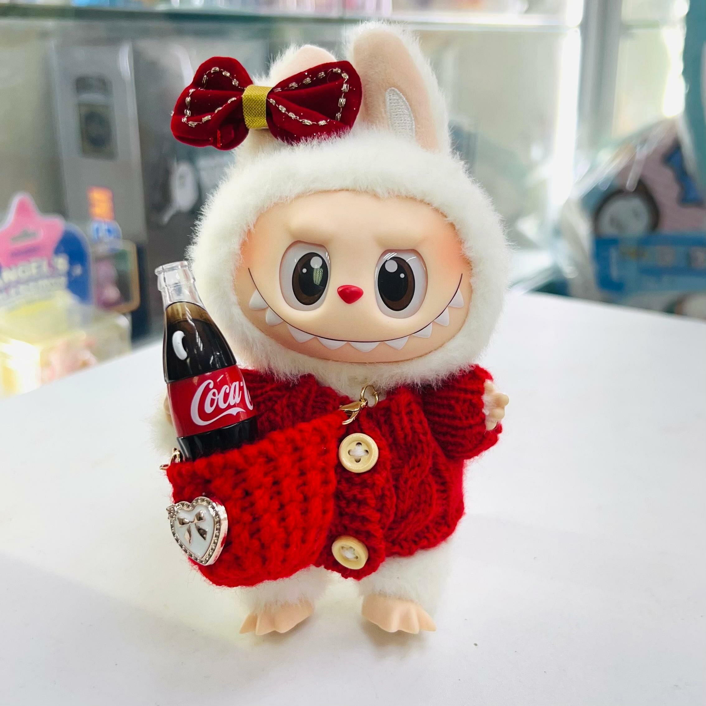 Doll outfit Fashion F11 - Red Bag