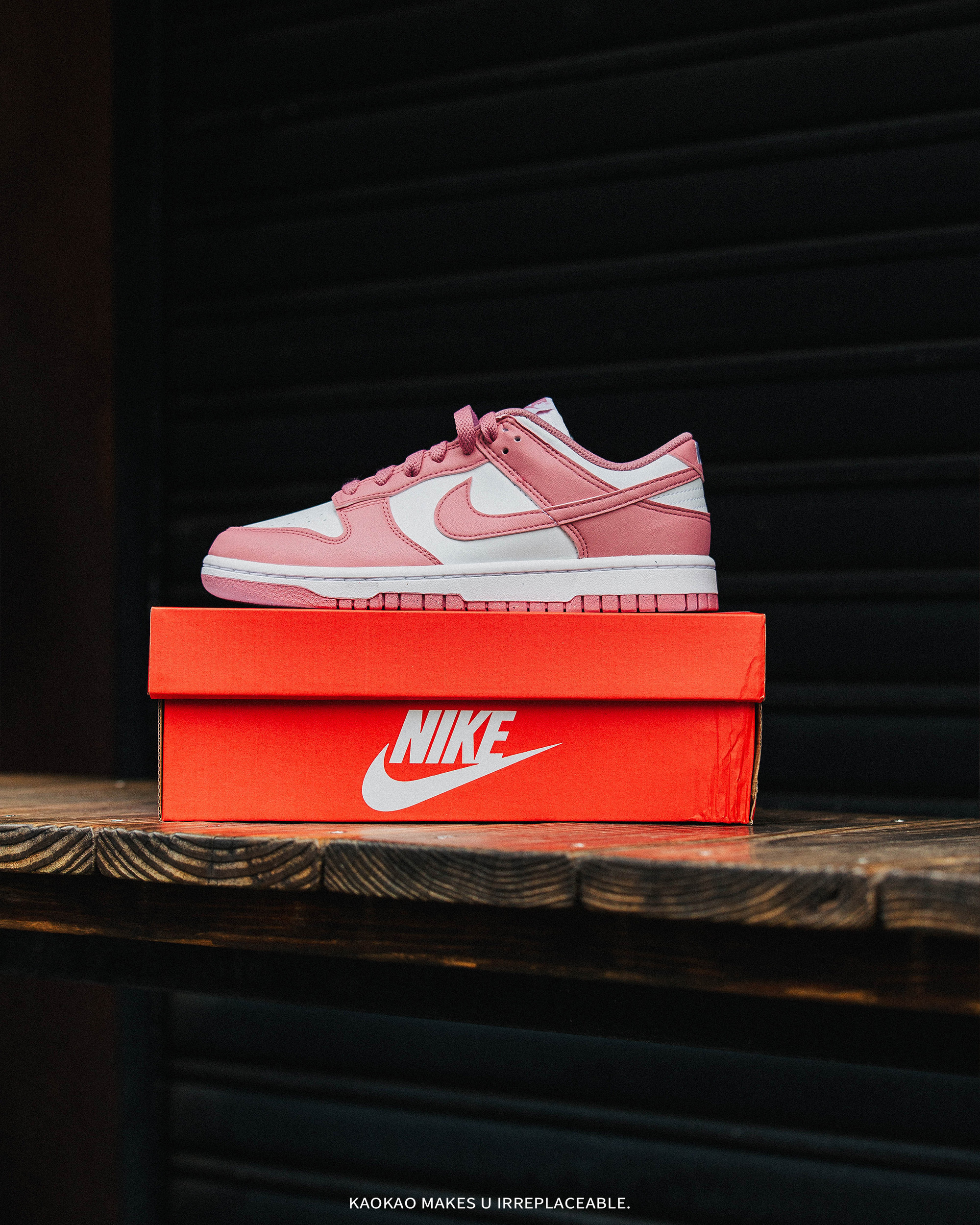 代購 女款 NIKE DUNK LOW NEXT NATURE 粉白 環保 休閒鞋【DD1873-112】