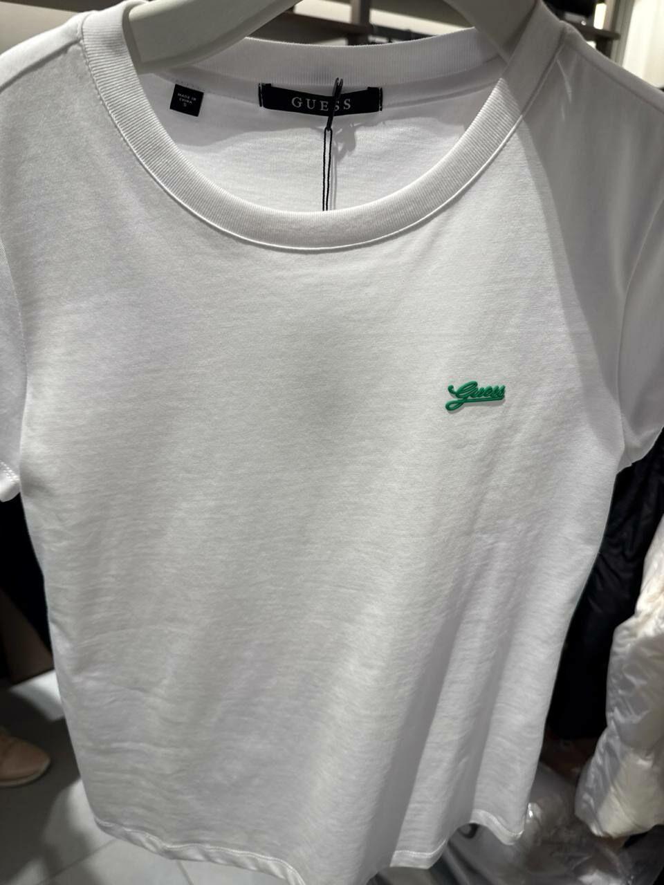 [K] GUESS WOMEN'S MINI LETTERING SHORT SLEEVE T-SHIRT,WHITE, YO2K9486-WHT (KGU841)