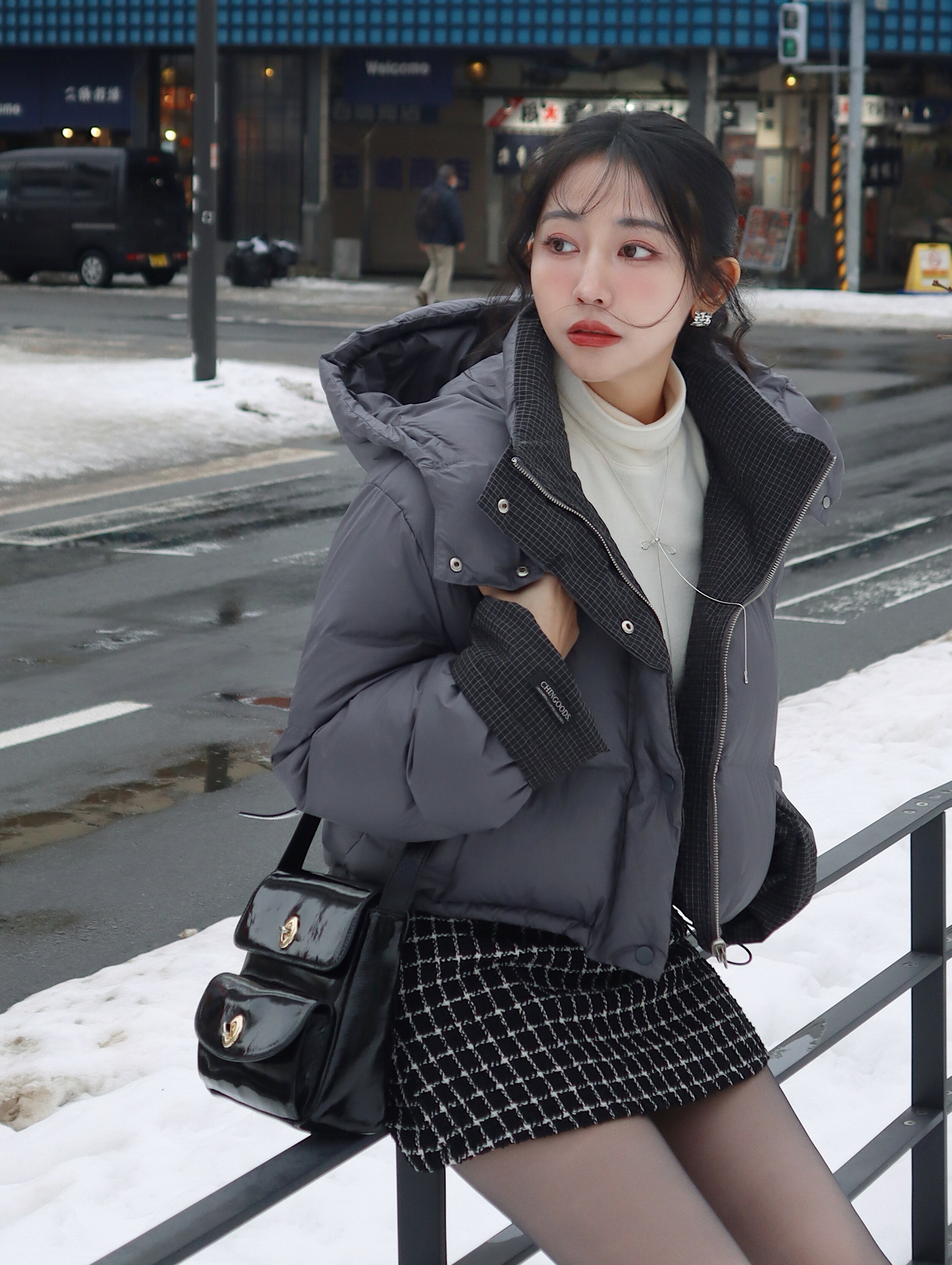 CG11-GR 【CHINGoods Premium 】90% duck down品牌自訂1.5倍填充連帽雙面穿羽絨外套