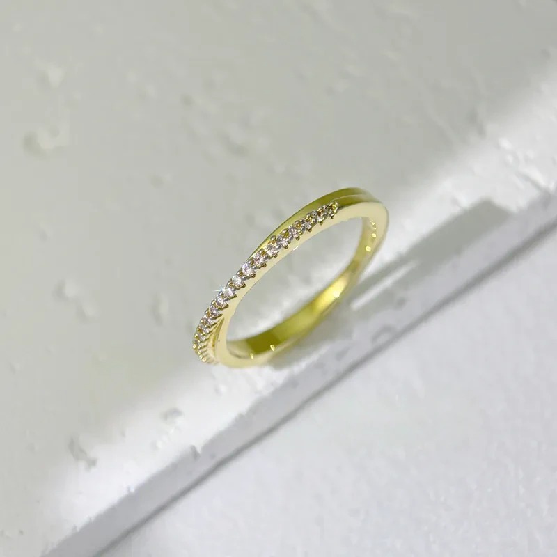 簡約交叉線鑽戒指