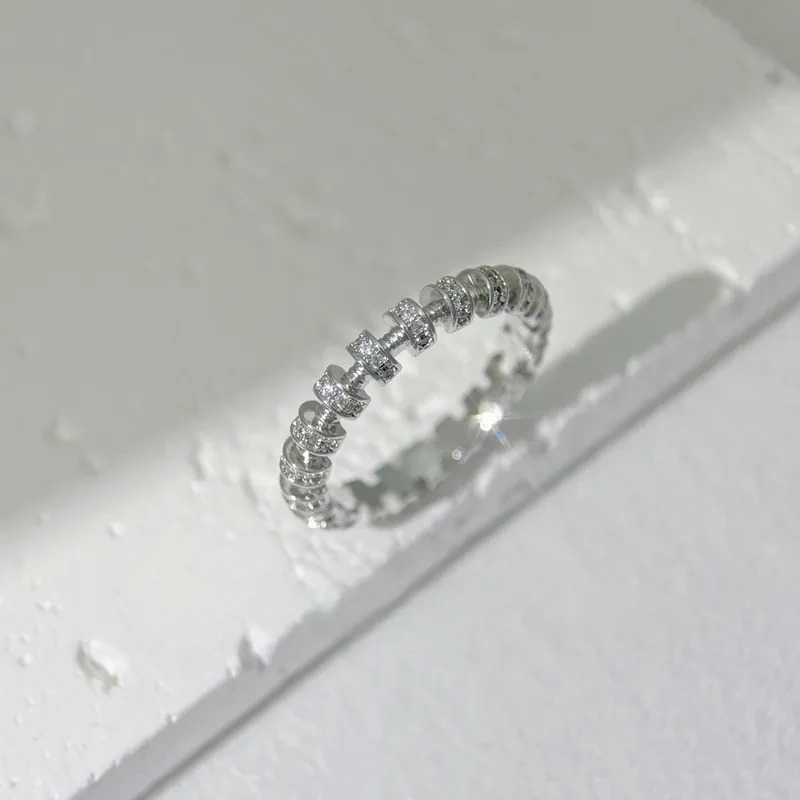 個性環節鑲鑽戒指