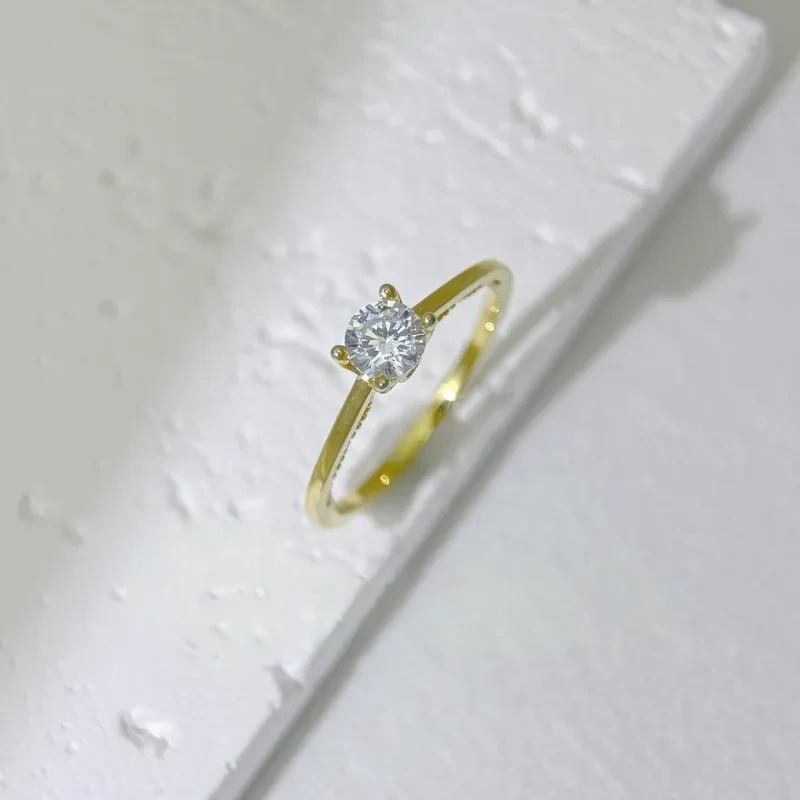 爪鑲單鑽高閃戒指