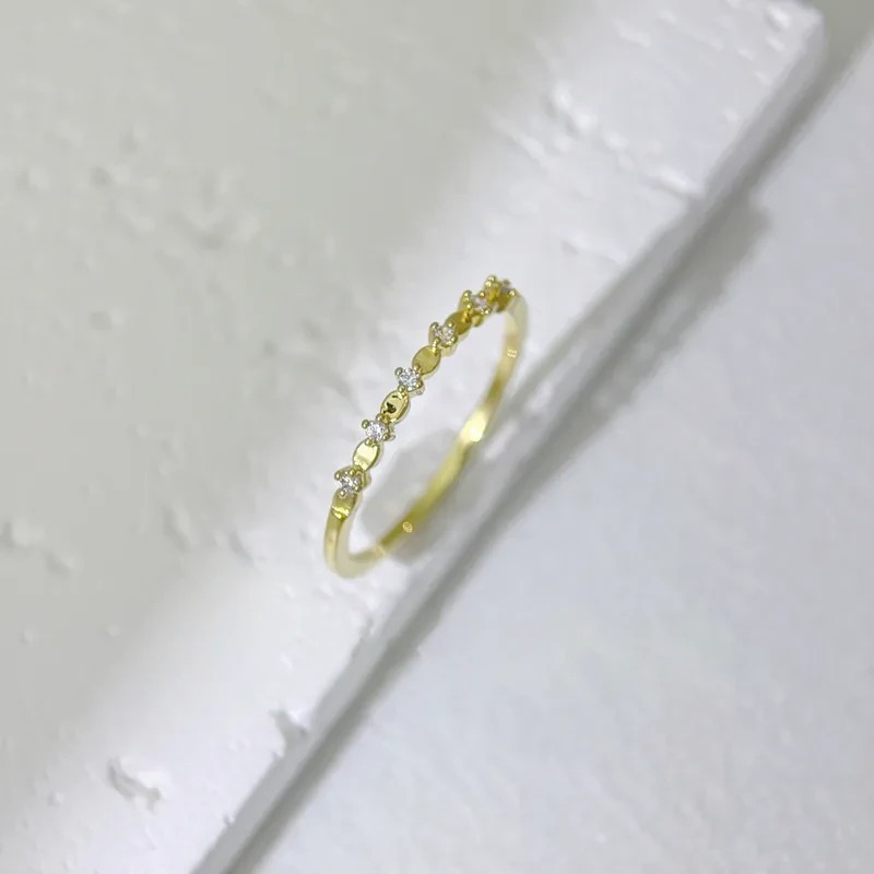 簡約小碎鑽戒指