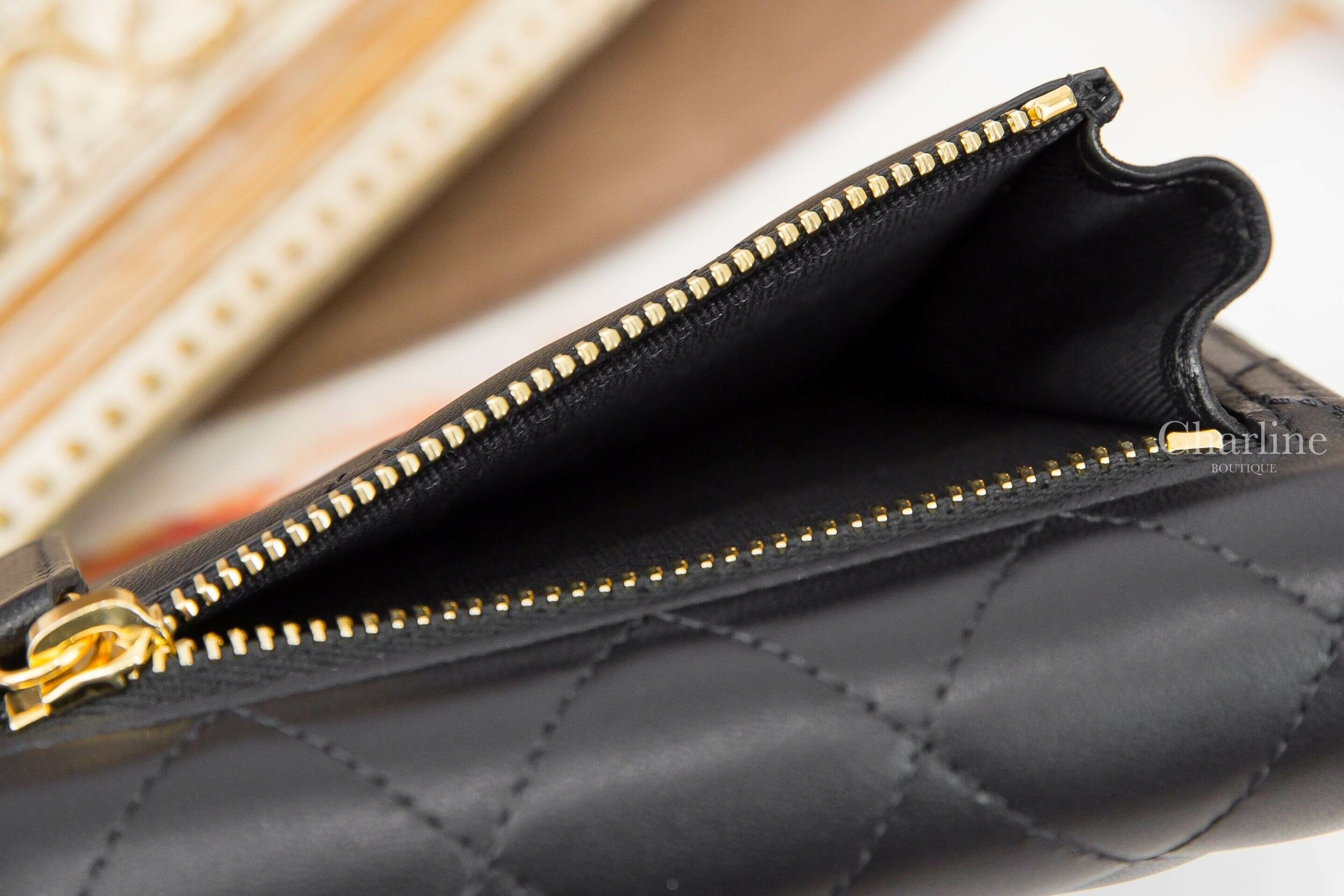 Chanel Classic Small Flap Wallet 黑色金CC酒紅內裡羊皮菱格紋三折短夾-Charline Boutique 精品代購