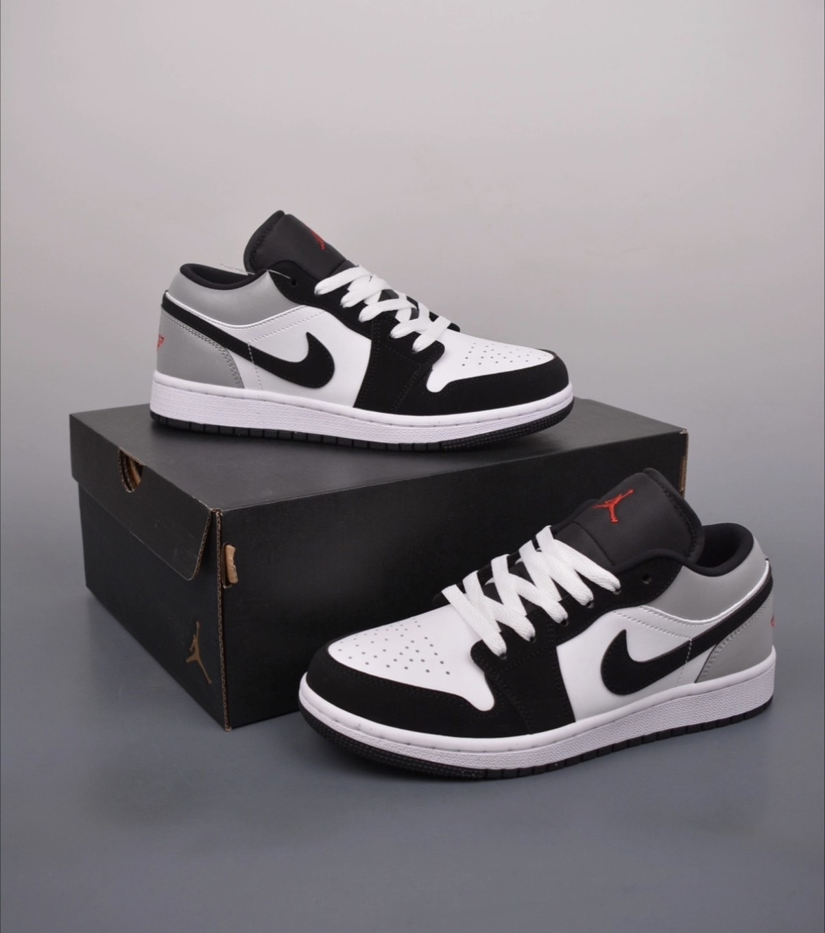 預購 Air Jordan 1 Low “Panda” 幻影灰 後跟反光