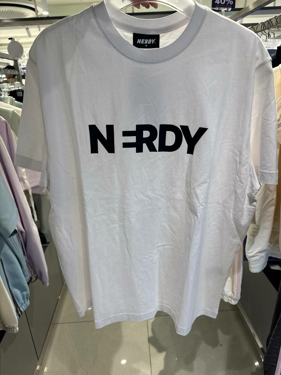 [K] NERDY BLENK BIG LOGO S/S T-SHIRT (24SS), WHITE, PNEU24ST030005 (KN379)