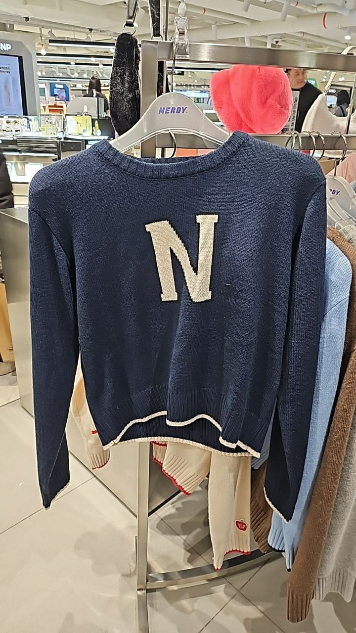 [K] NERDY W'S CLASSIC N CREWNECK SWEATER, NAVY, PNEF24NT041604 (KN381)