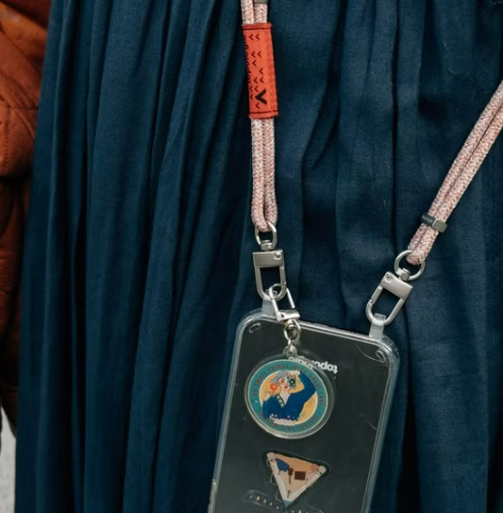 迷你 壓克力吊飾 花田攝影女孩｜甜蜜生活La dolce vita 臺灣