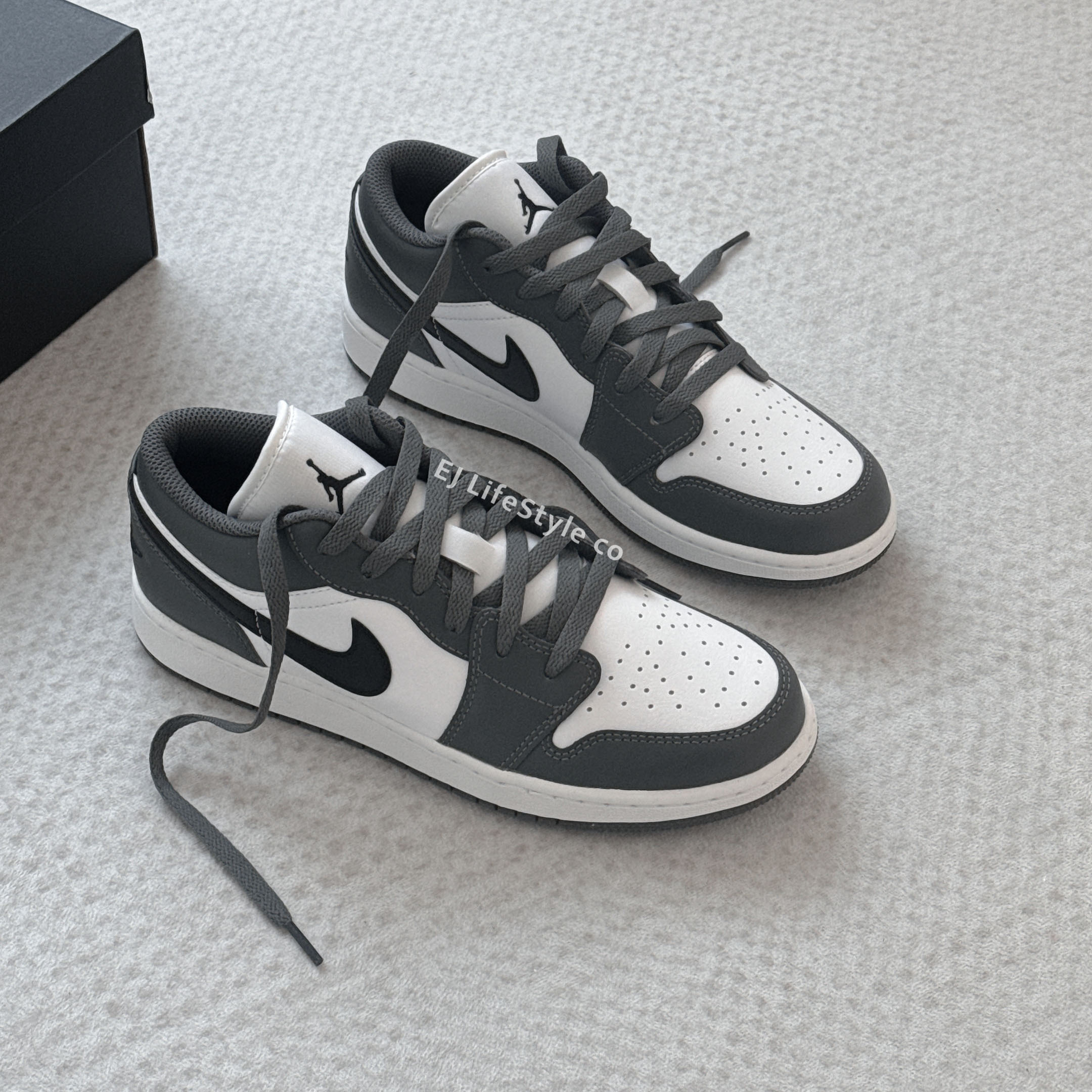 NIKE AIR JORDAN 1 GS AJ1 鐵灰 灰白 深灰 大童鞋 553560-152 / 預購