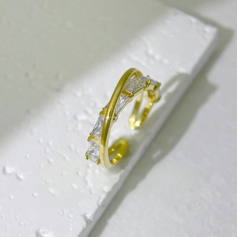 方形鑲鑽造型戒指