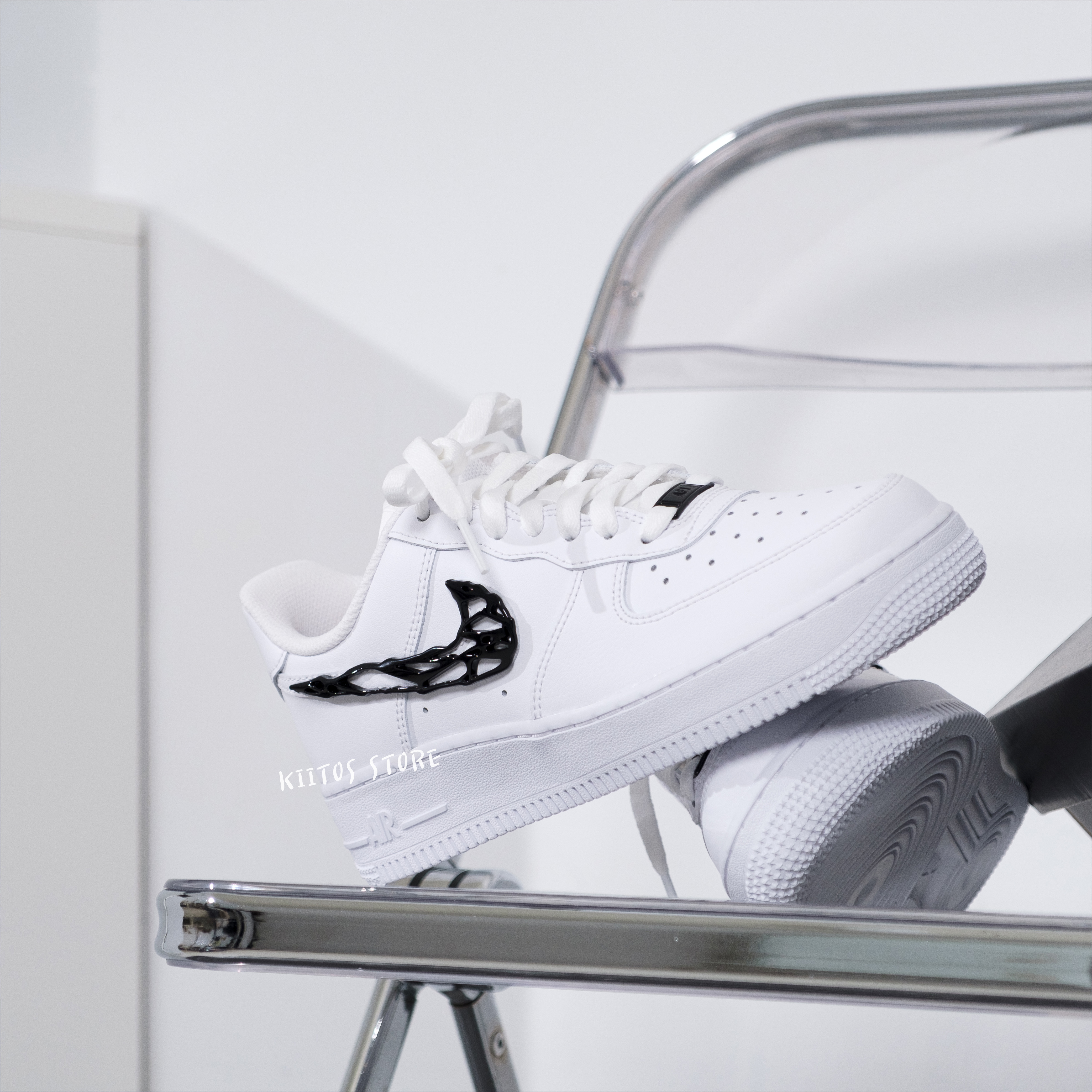 Nike Air Force 1 Low "Liquid Metal Swoosh" 溶解液態黑 金屬黑勾 IF1686-101