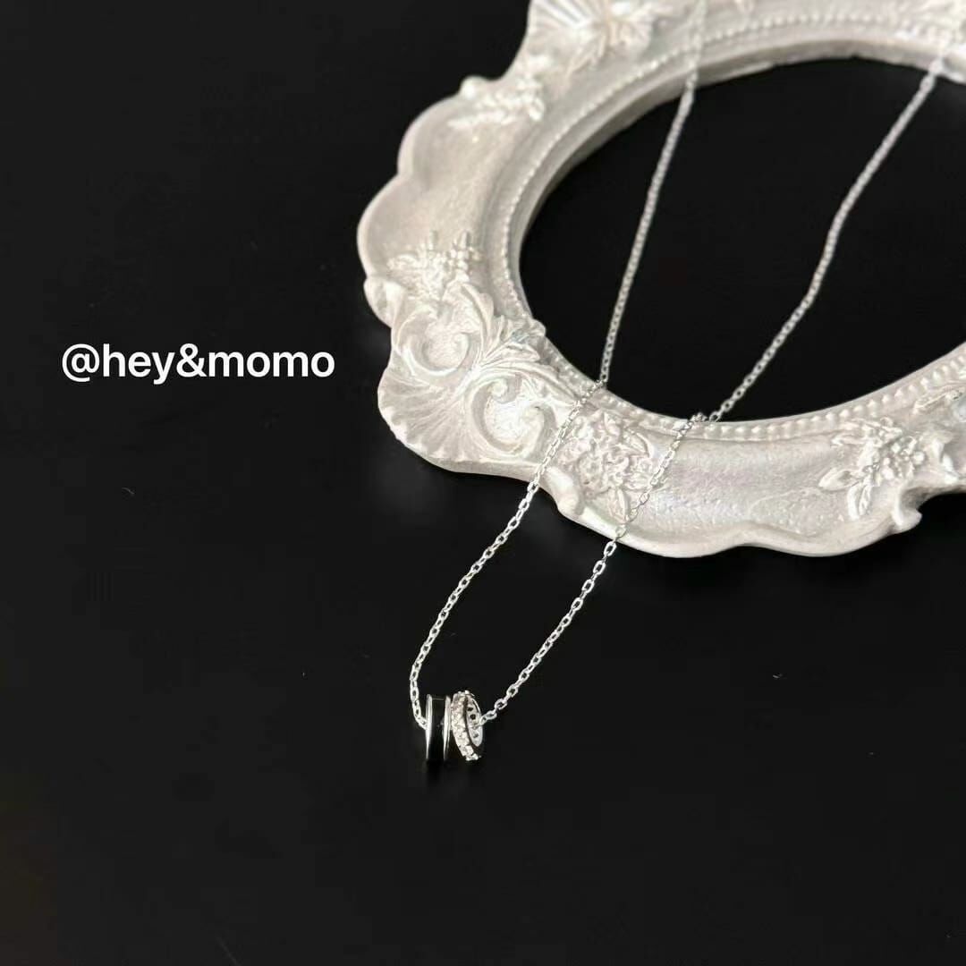 HM3412 ⚪️925 銀 黑釉➕滿鑽 雙轉運圈簡約項鍊