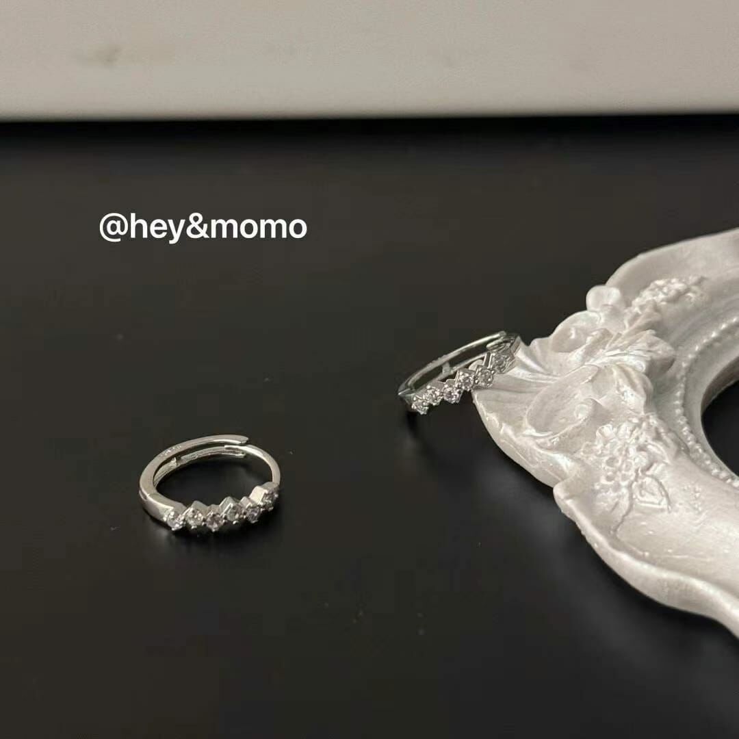 HM3413 ⚪️925 銀 微鑲鑽波浪造型耳圈