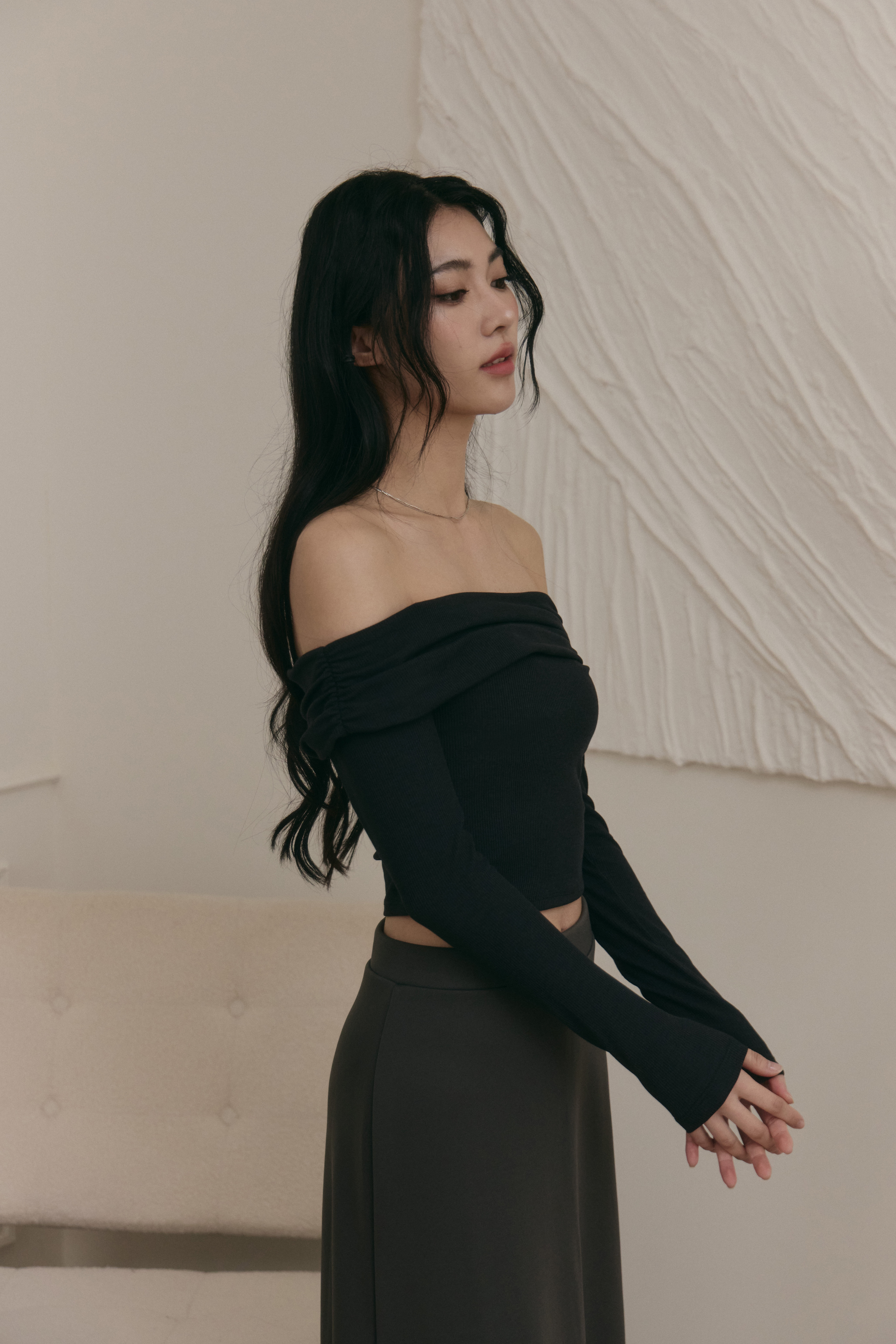 不對稱一字領 BRA TOP上衣- 黑