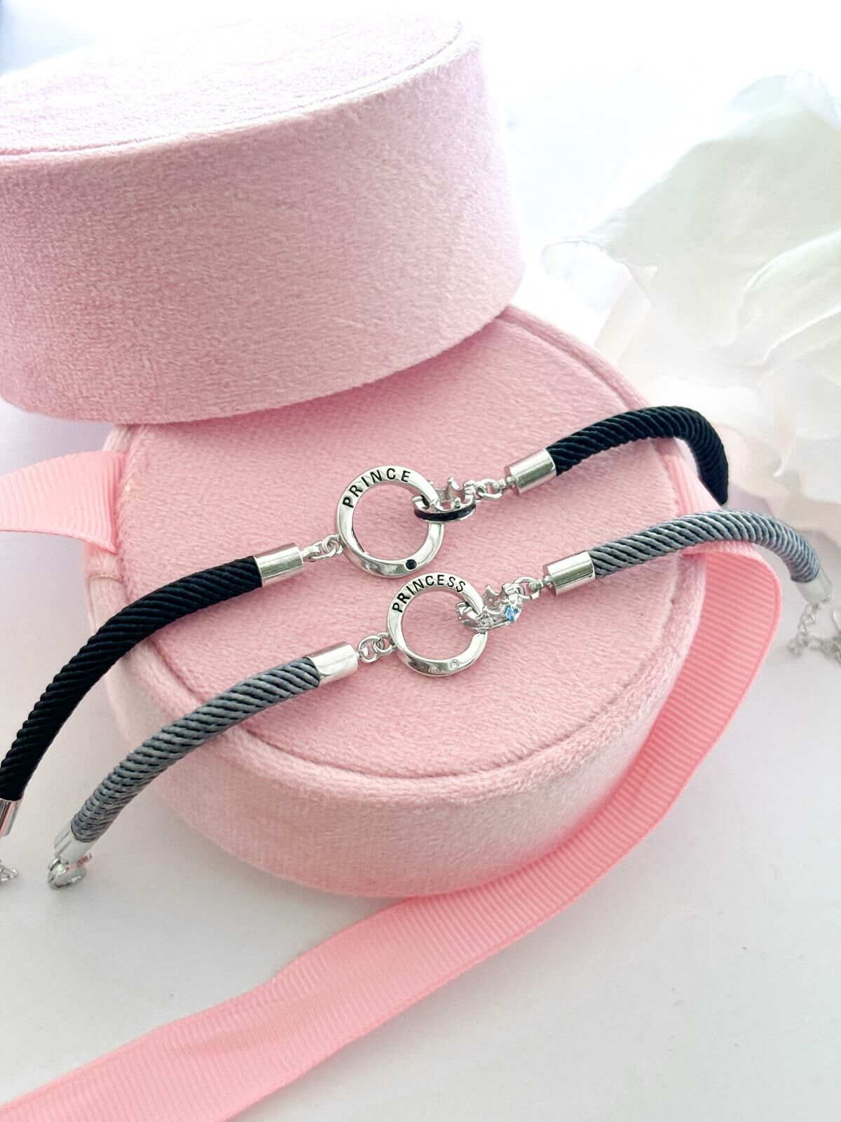 「PRINCE and PRINCESS 」情侶手繩 | S925純銀和鍍銀 | 免費刻字