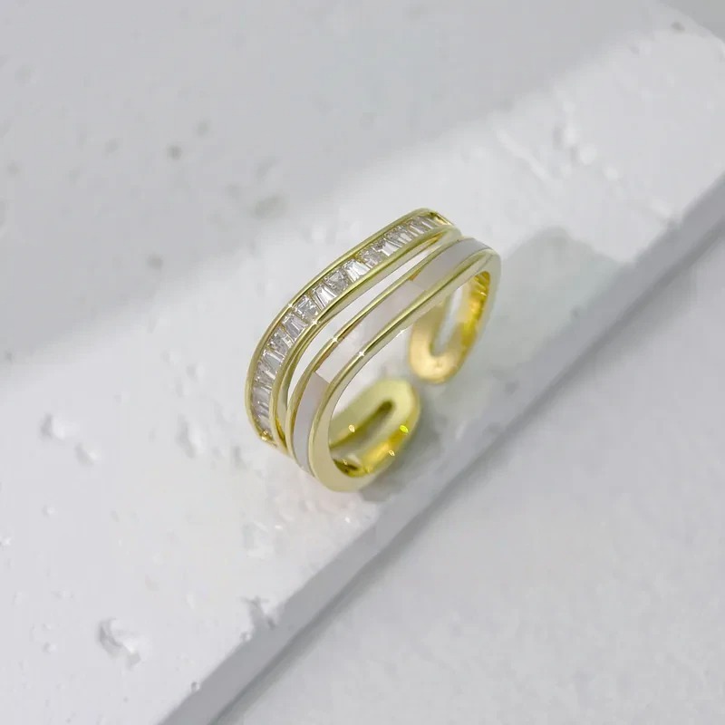 弧形雙圈母貝鑲鑽戒指