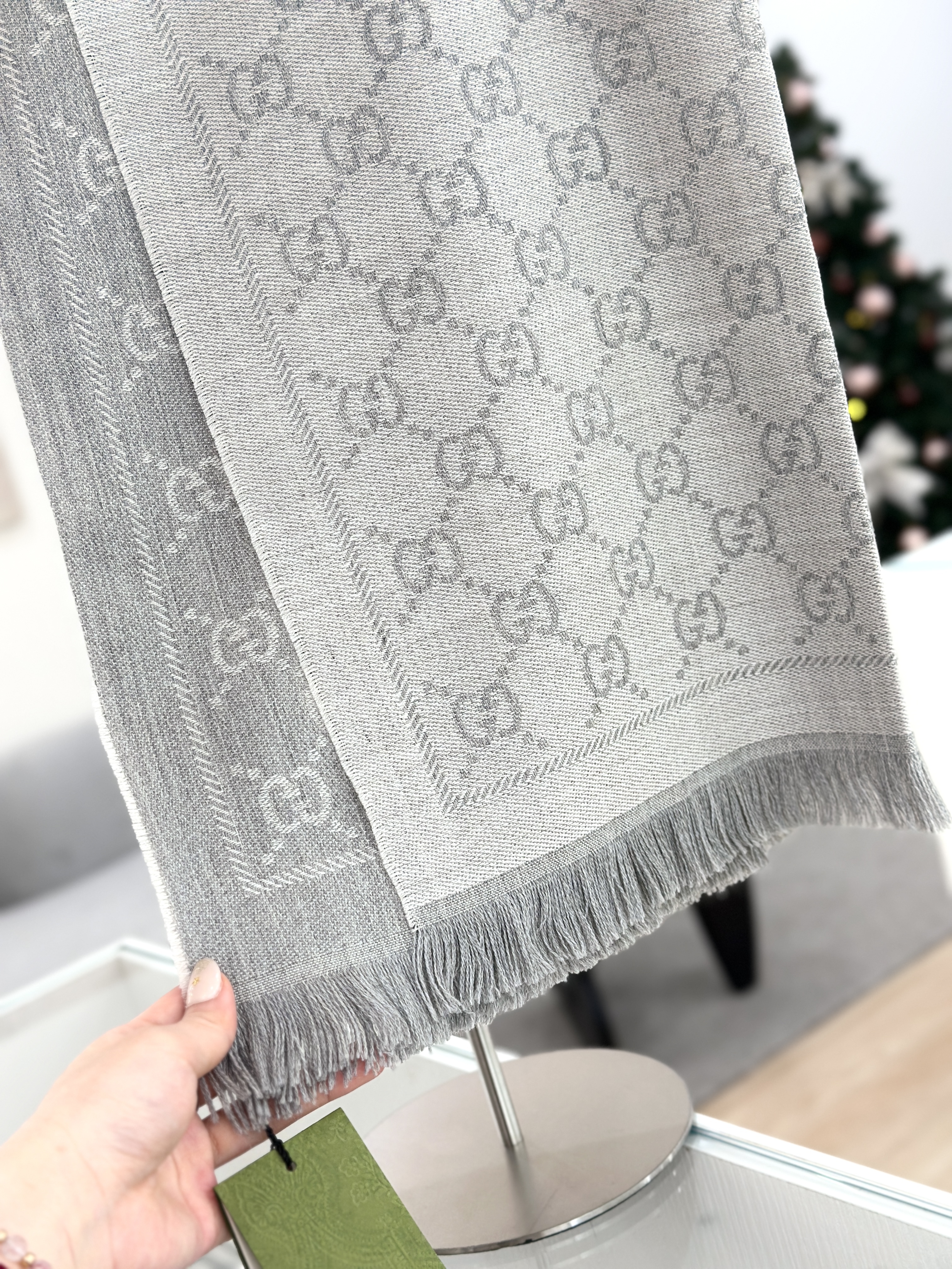 GUCCI GG Jacquard Knitted Scarf