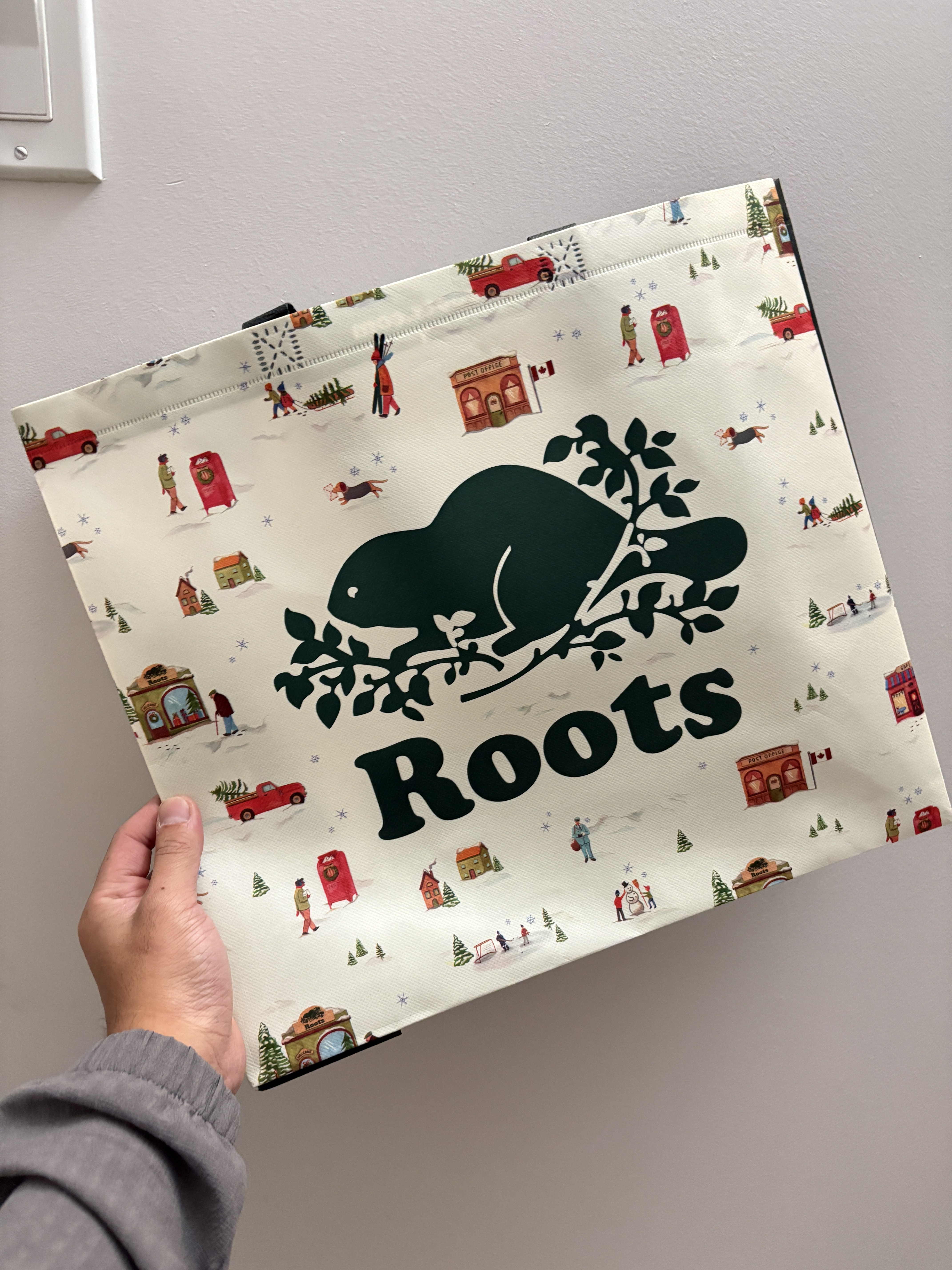 ROOTS 冬季限定 環保購物袋 (2個尺寸)