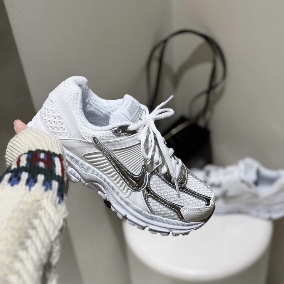 <快速出貨> NIKE ZOOM VOMERO 5 太空白銀