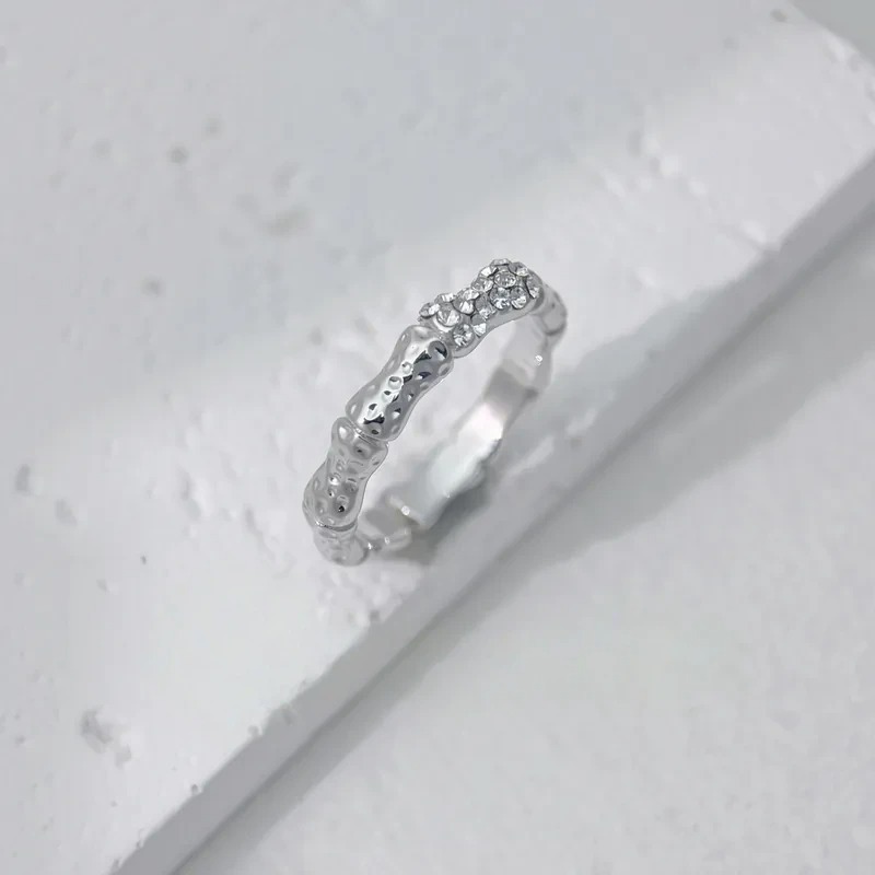 鑲鑽造型竹節戒指