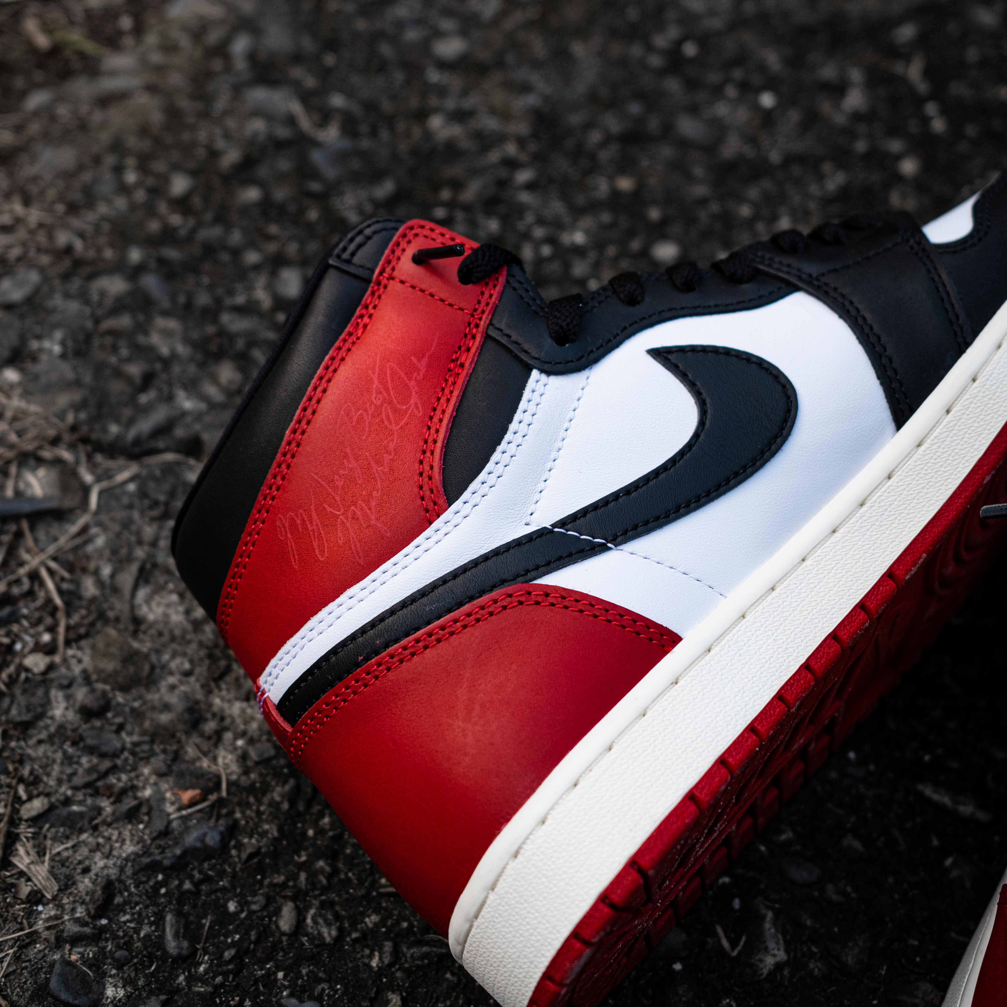 -(A14d)-AIR JORDAN 1 RETRO HIGH OG "BLACK TOE" 喬丹 黑紅 黑頭 - DZ5485 106