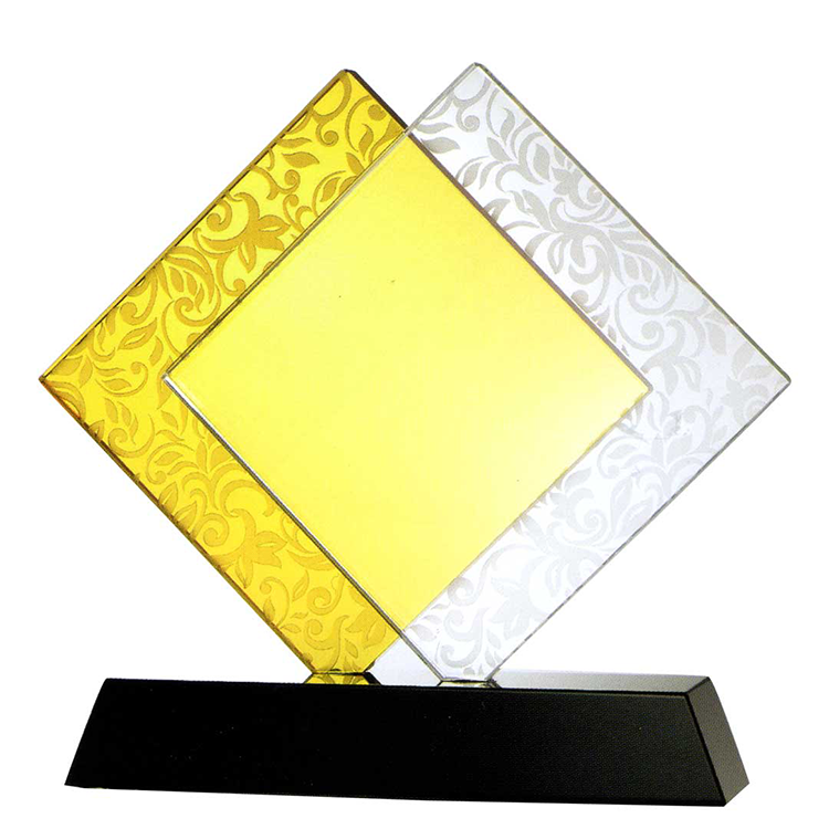 鹿港窯水晶獎座｜璀璨雙色疊影設計 融合典雅與創意的榮耀之選