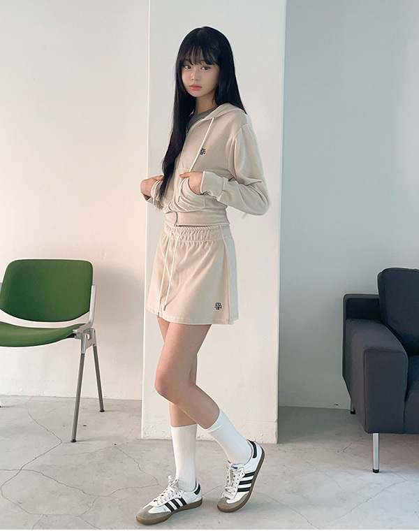 預訂｜MUAHMUAH VELOUR TRAINING SKIRT