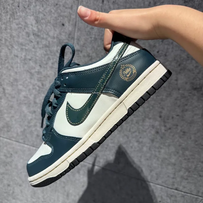 NIKE DUNK LOW 女生大童 復古墨綠 燙金