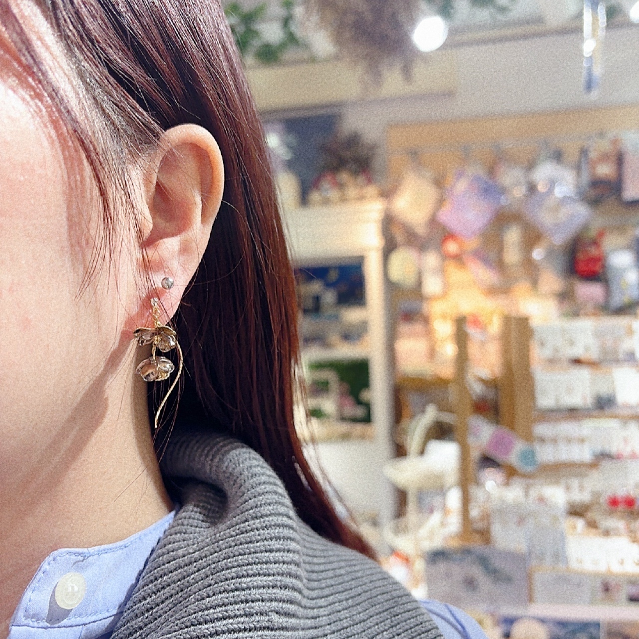 金屬透明感花形耳環