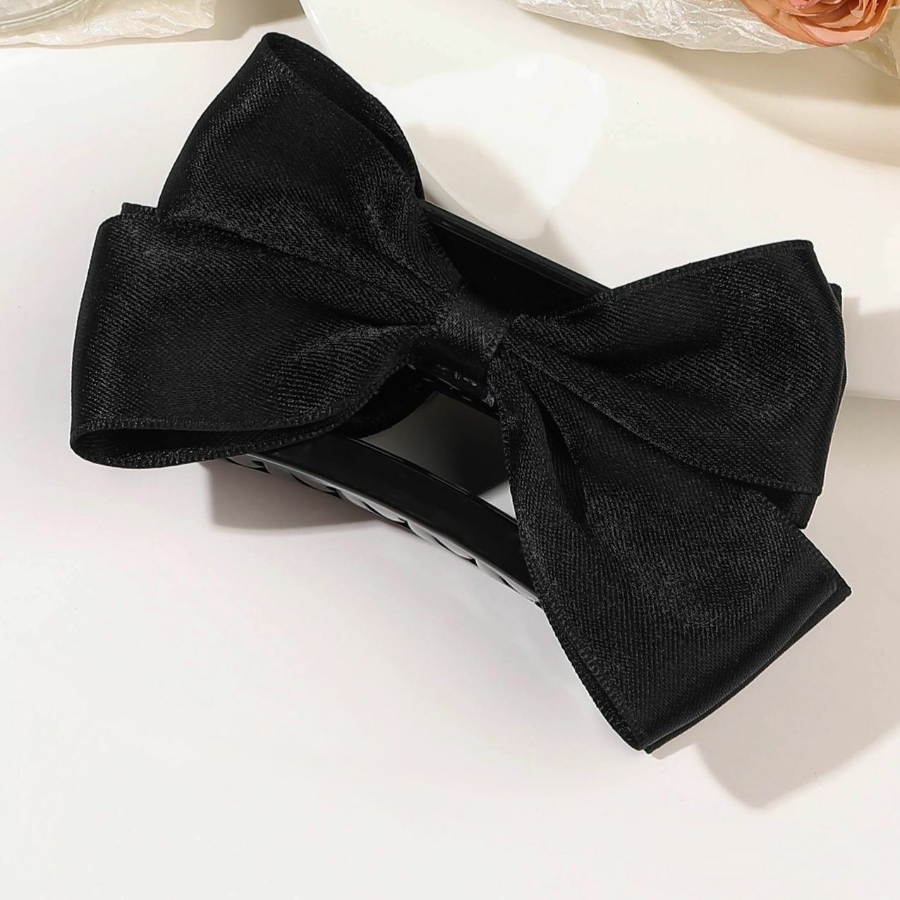 Simple Design Ribbon Hair Claw