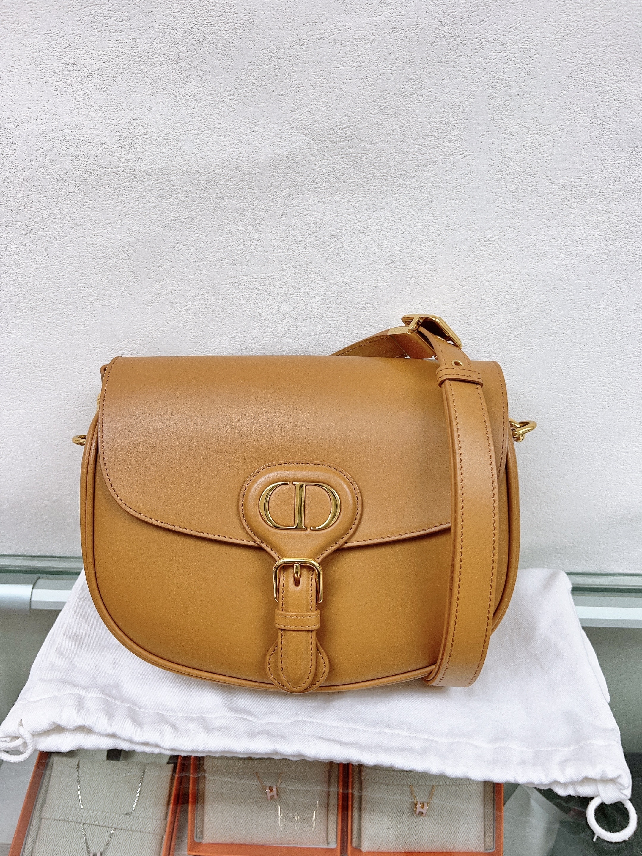 Dior bobby medium caramel