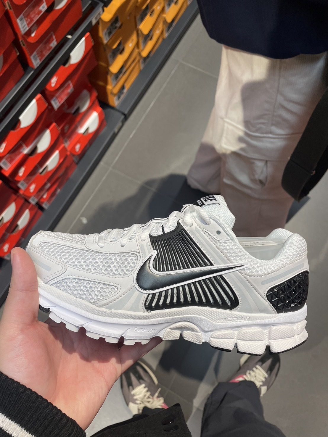 【OWN】NIKE Zoom Vomero 5 運動 休閒 慢跑 球鞋 不分男女 熊貓配色 FB9149-101