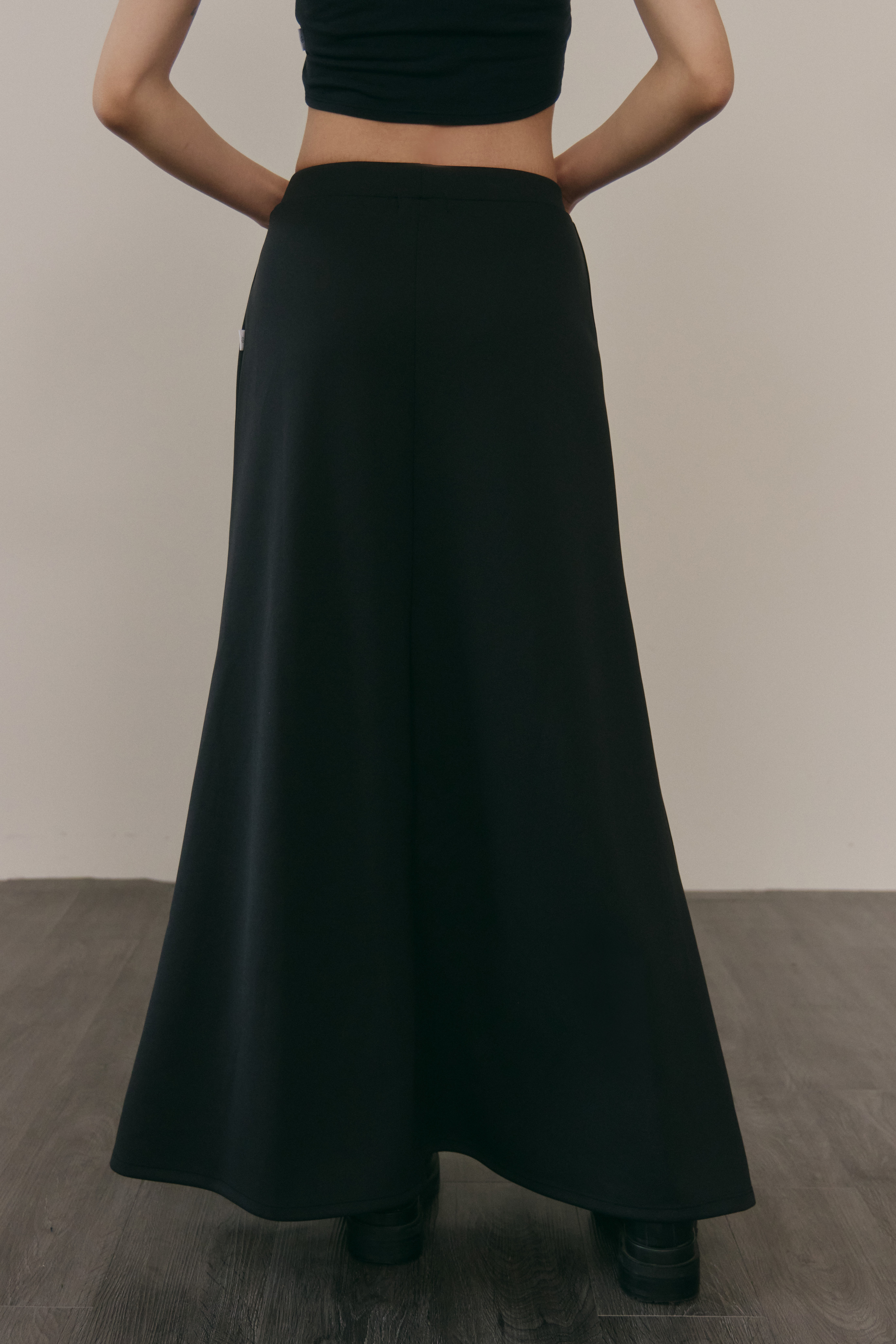 抽繩魚尾長裙- 黑