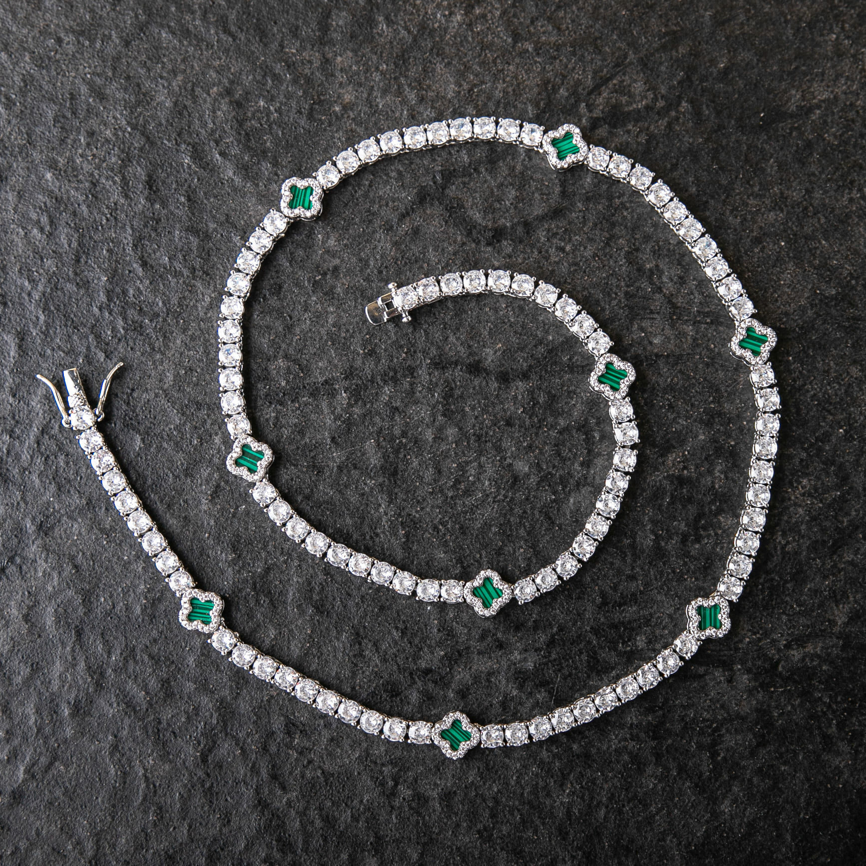 4mm經典單排鑽綠色幸運草網球項鍊