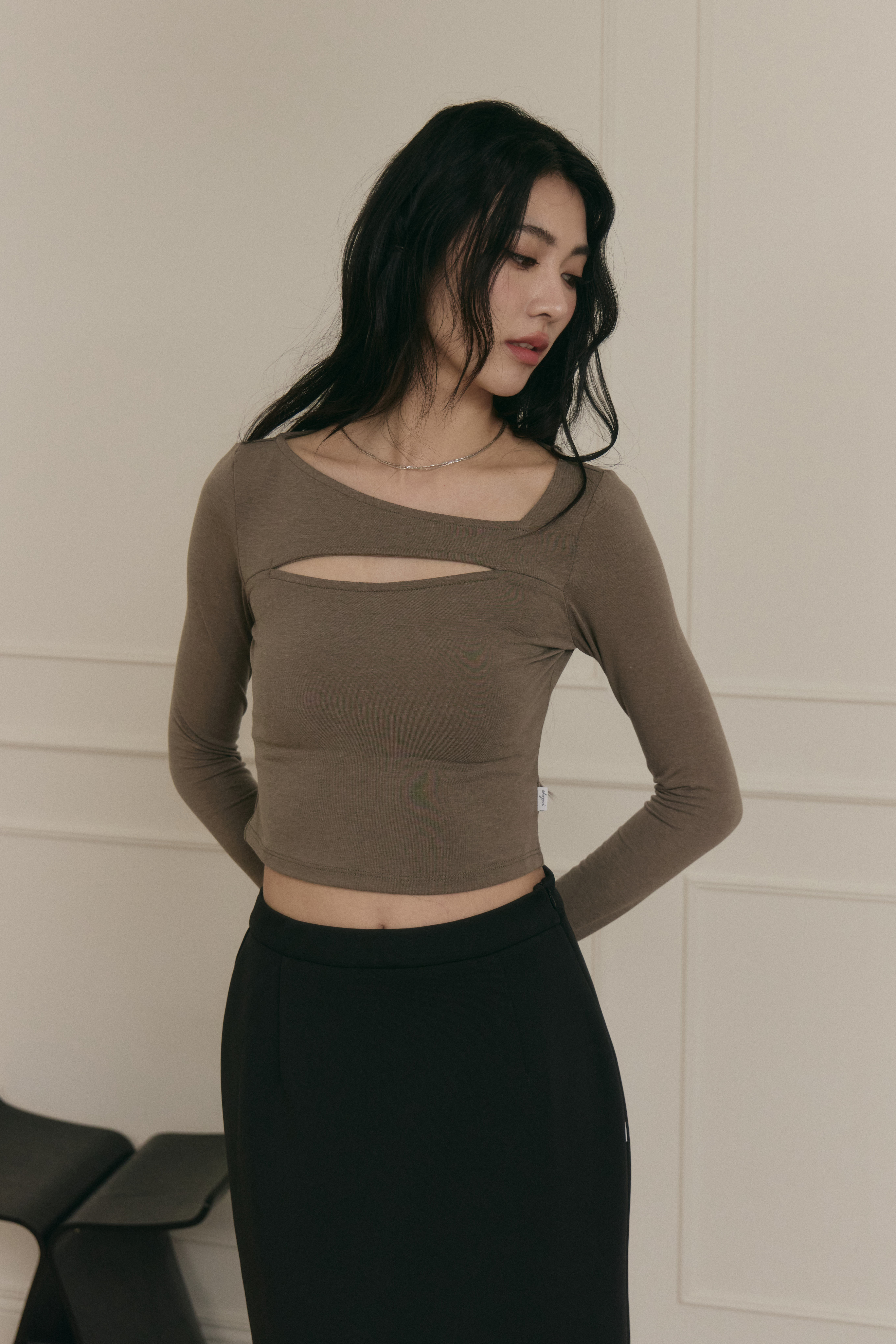 前挖洞長袖上衣- 咖啡