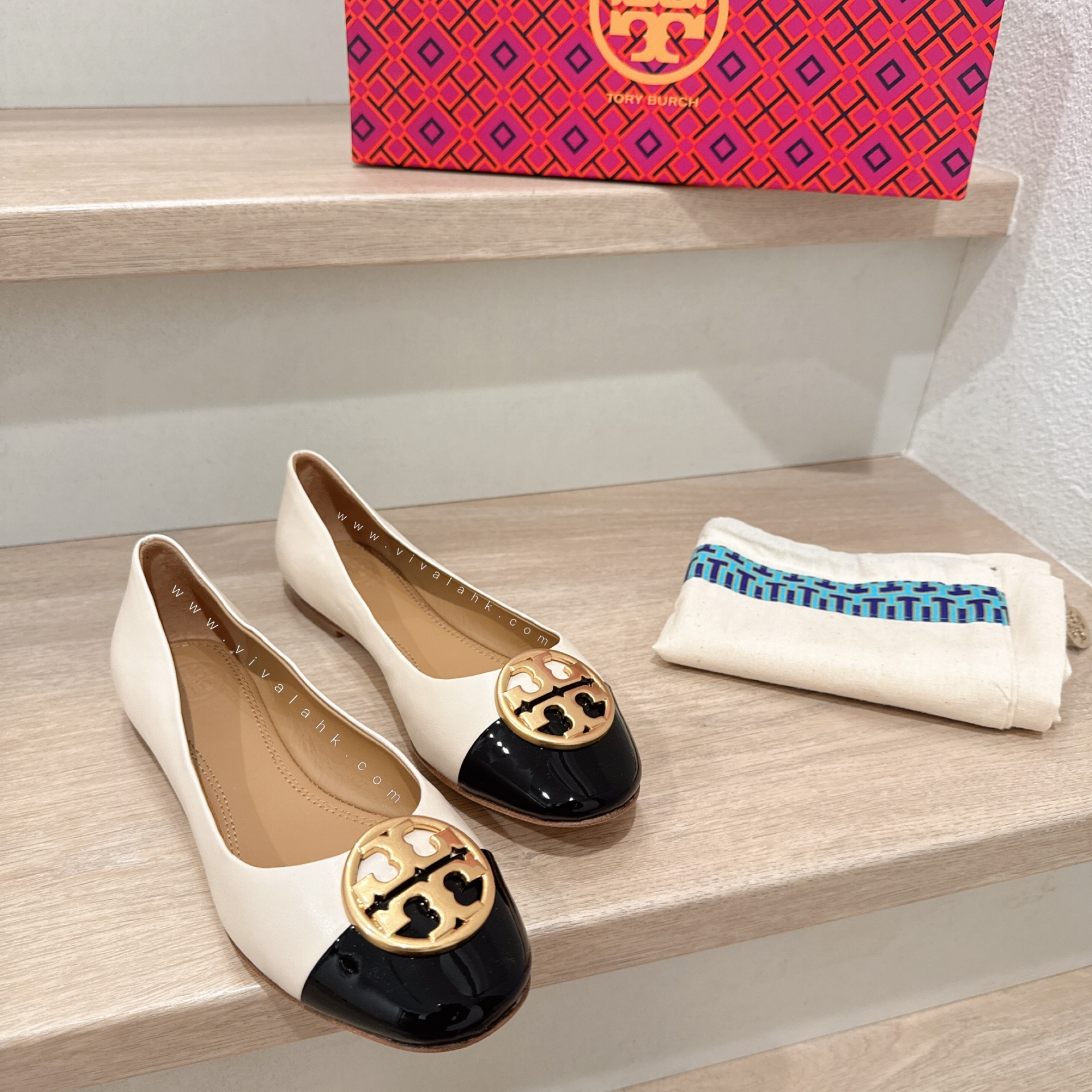 Tory Burch - Chelsea 拼色平底皮鞋 (46882)