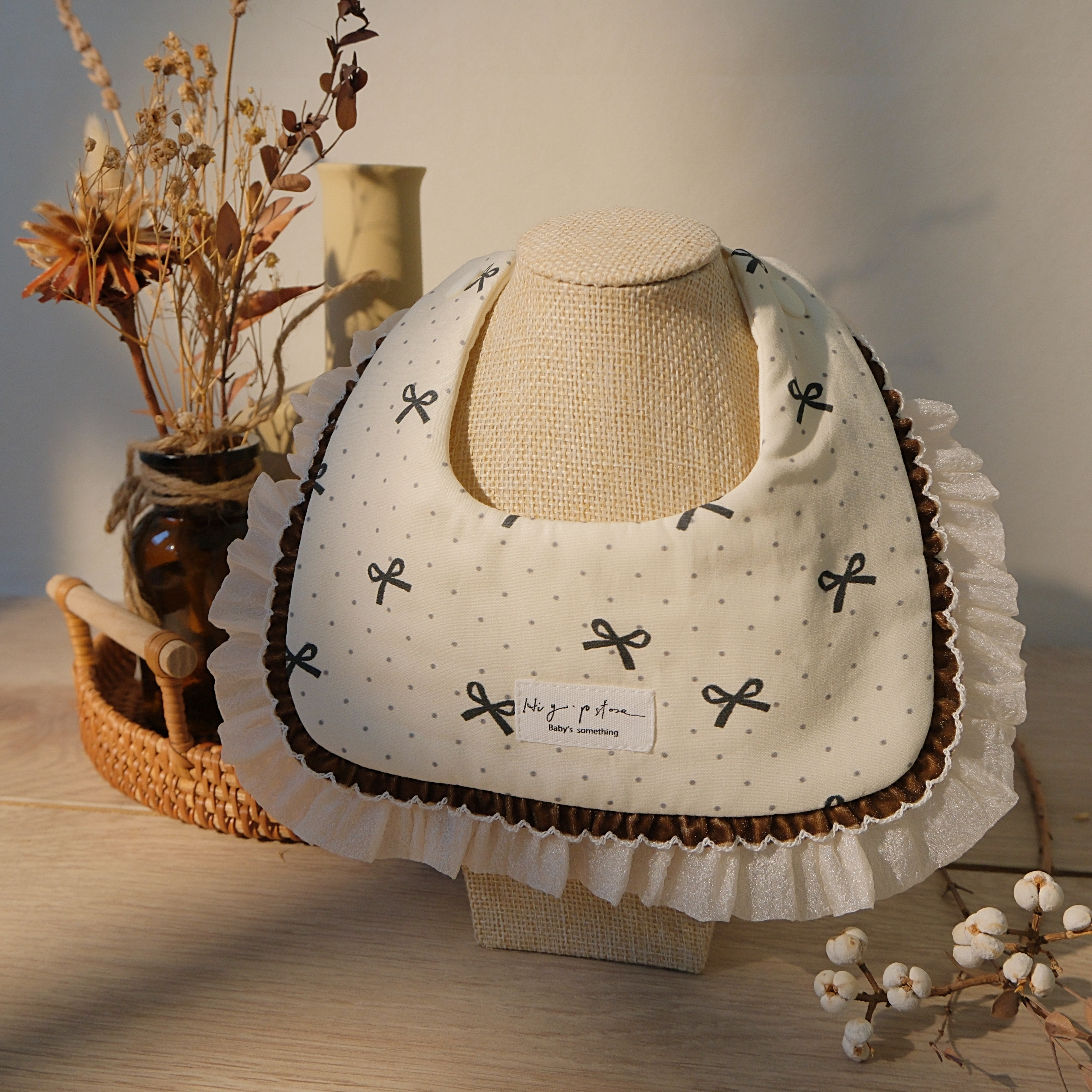 Hi Y.P store-手作圍兜-點點蝴蝶結