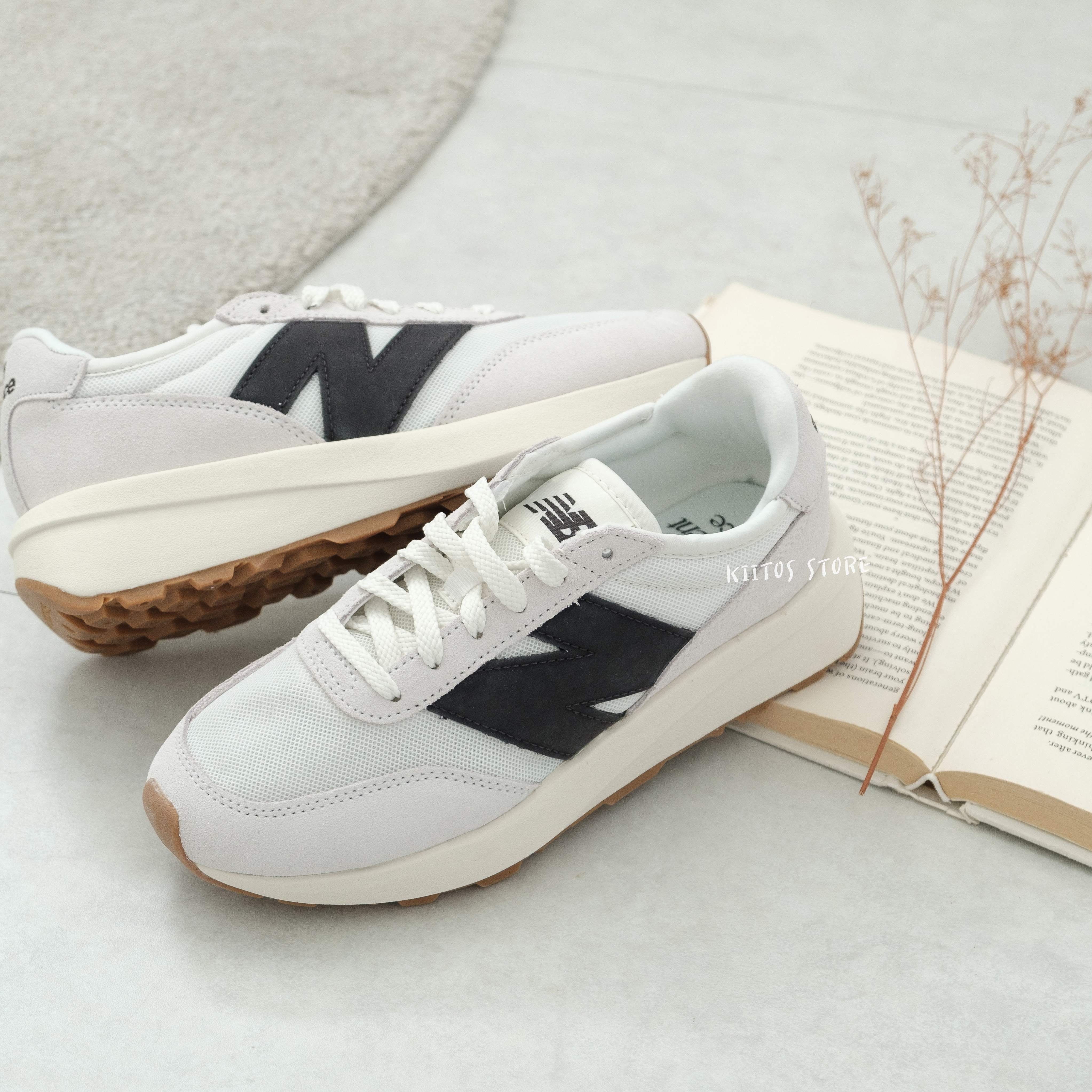 New Balance 370 休閒鞋復古D楦女鞋男鞋白黑U370CA