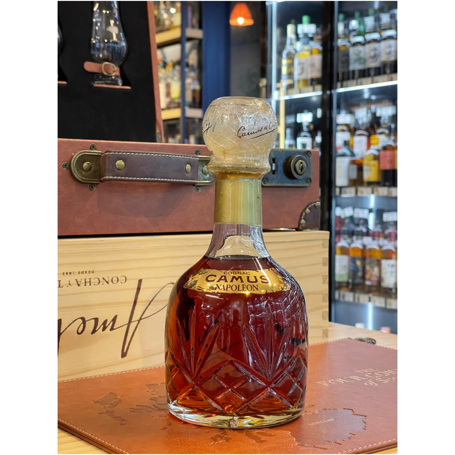 Camus Napoleon De Luxe Cognac 1990's