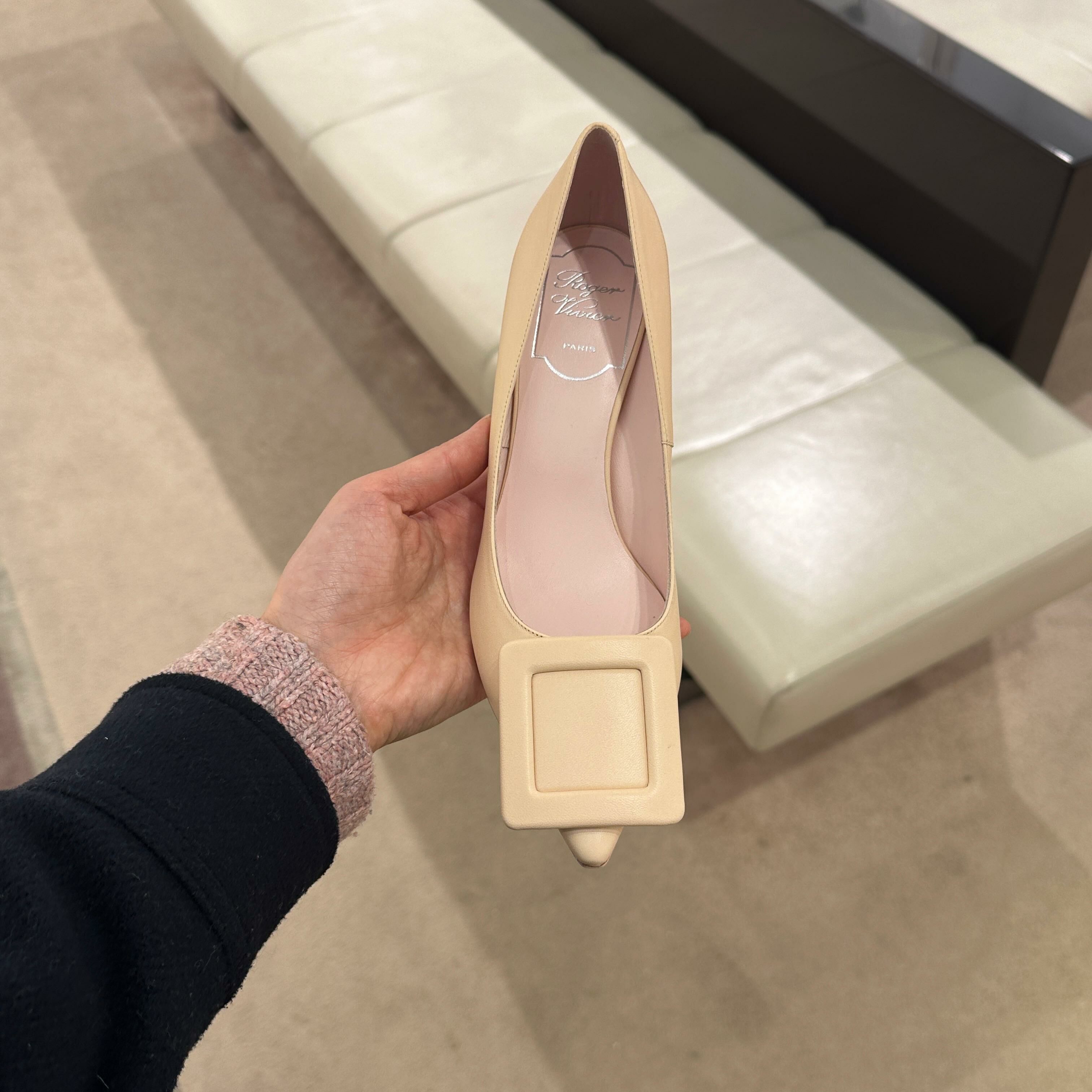 Roger Vivier RV viv in the city heels 65mm nude