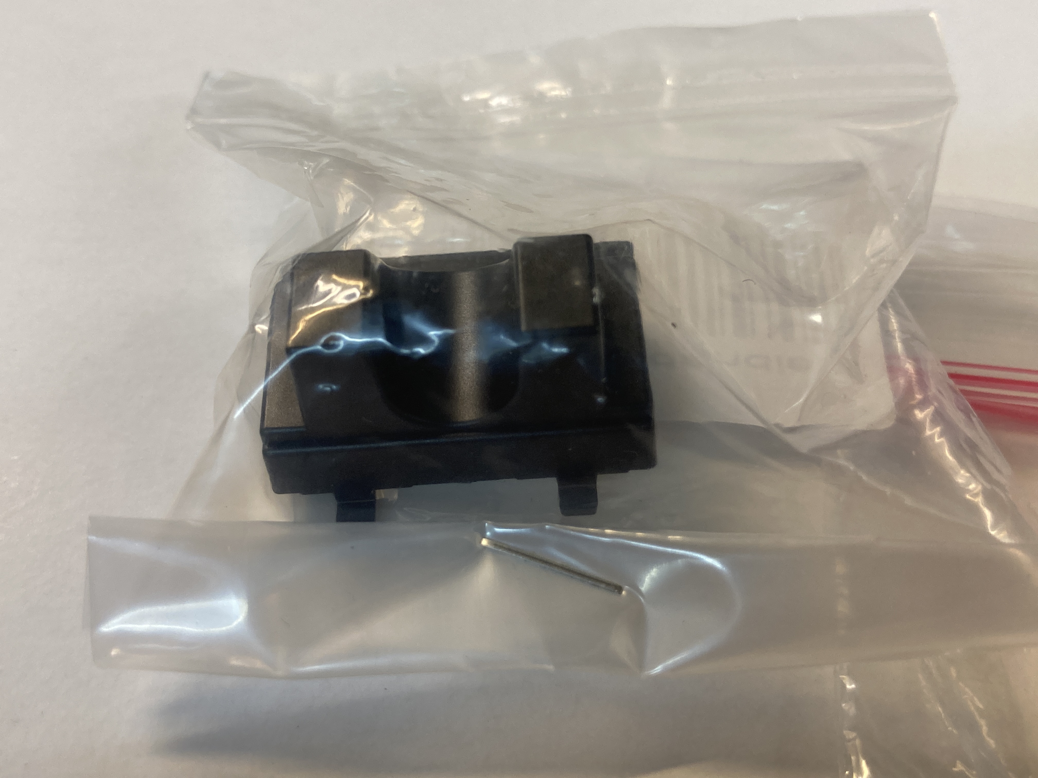 ROCO HO 141570 Speaker box - 2 x 11x15 mm (遧合部分ER20 用 e.g 70944)