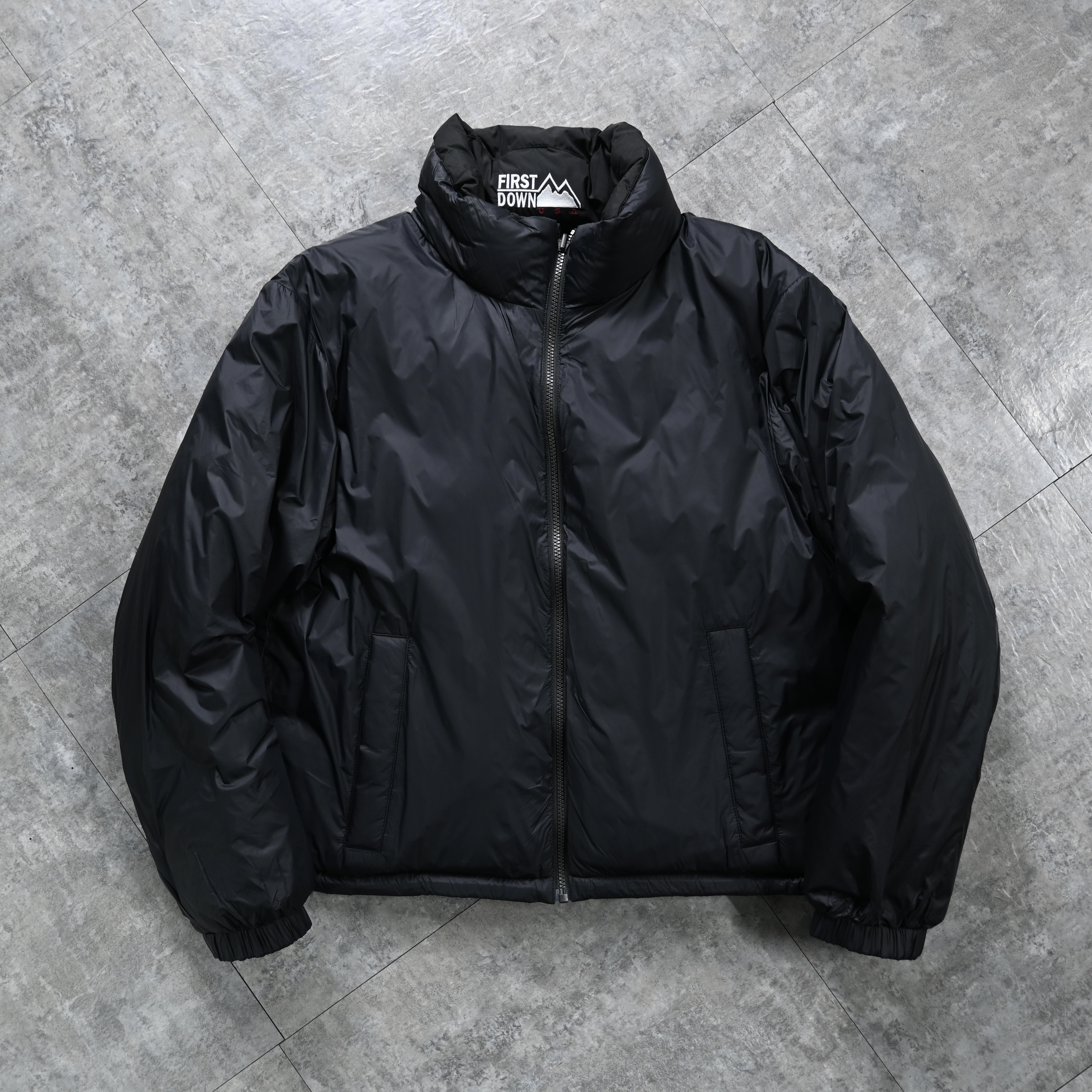 First Down JP REVERSIBLE BUBBLE DOWN JACKET SHORT