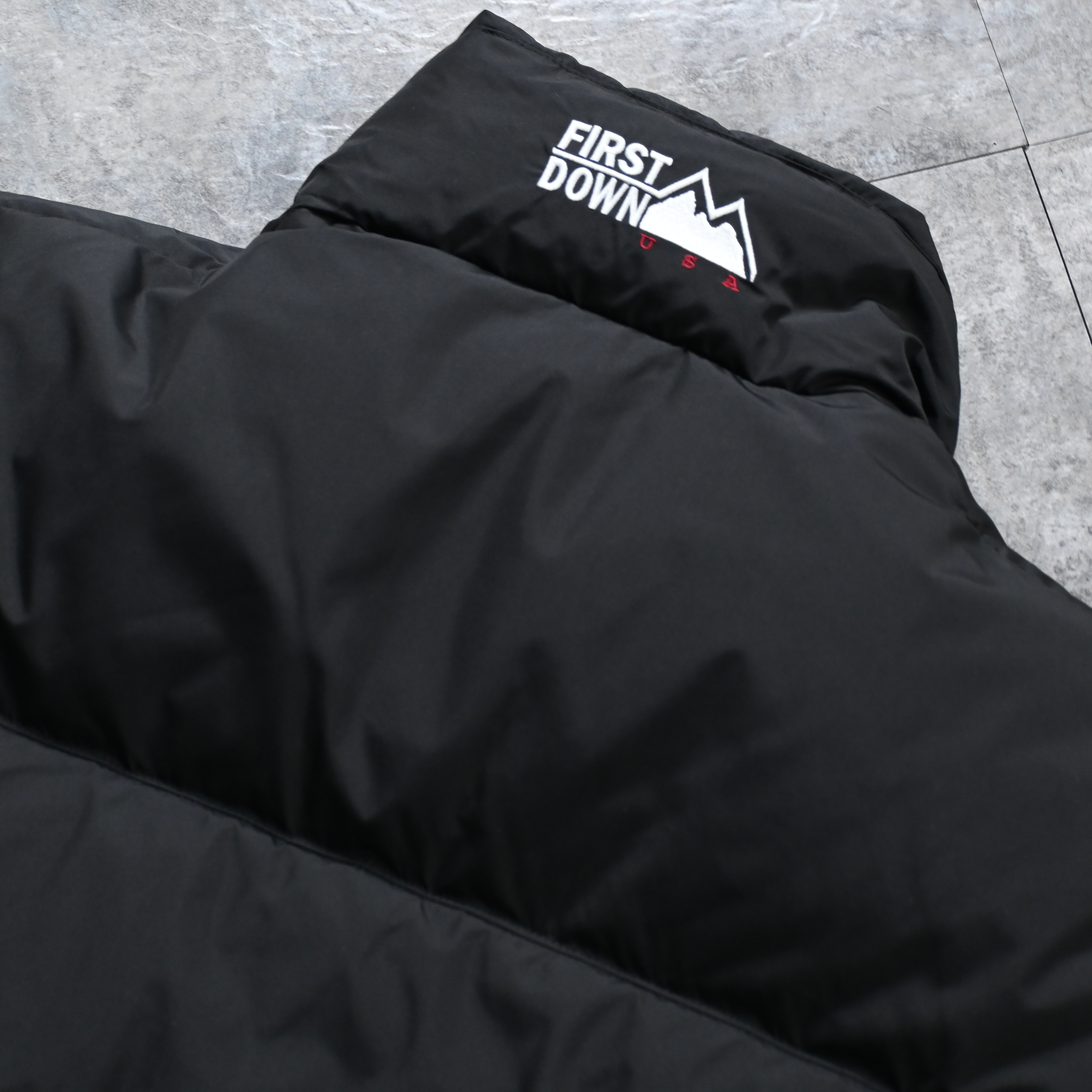 First Down JP REVERSIBLE BUBBLE DOWN JACKET SHORT