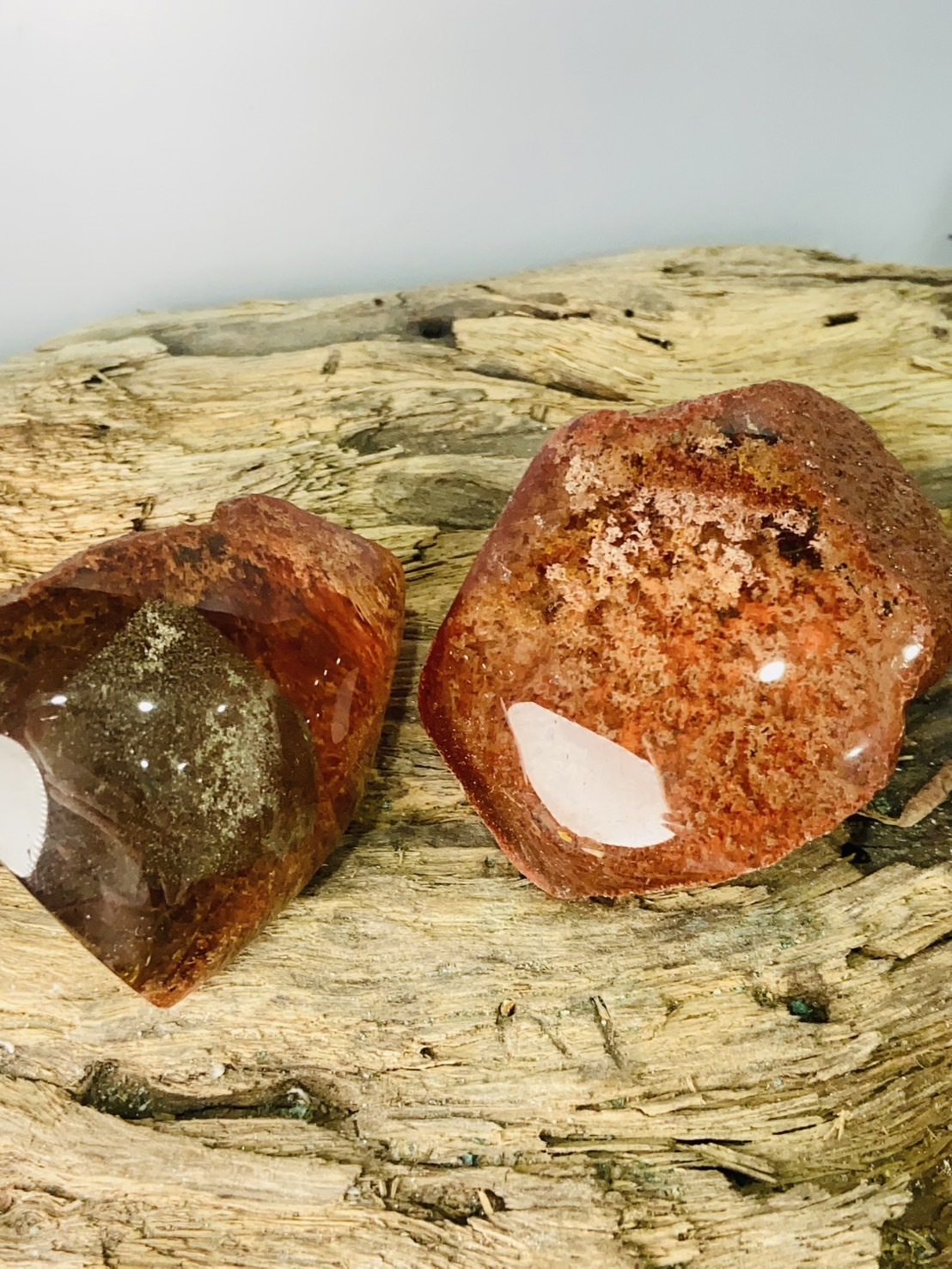 紅幽水晶原礦丨行動力與安全感